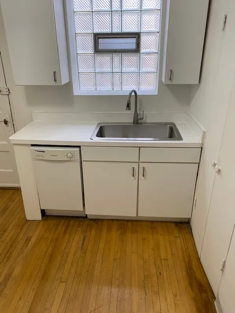 900 W ADDISON ST 60613-unit#3-Chicago-IL