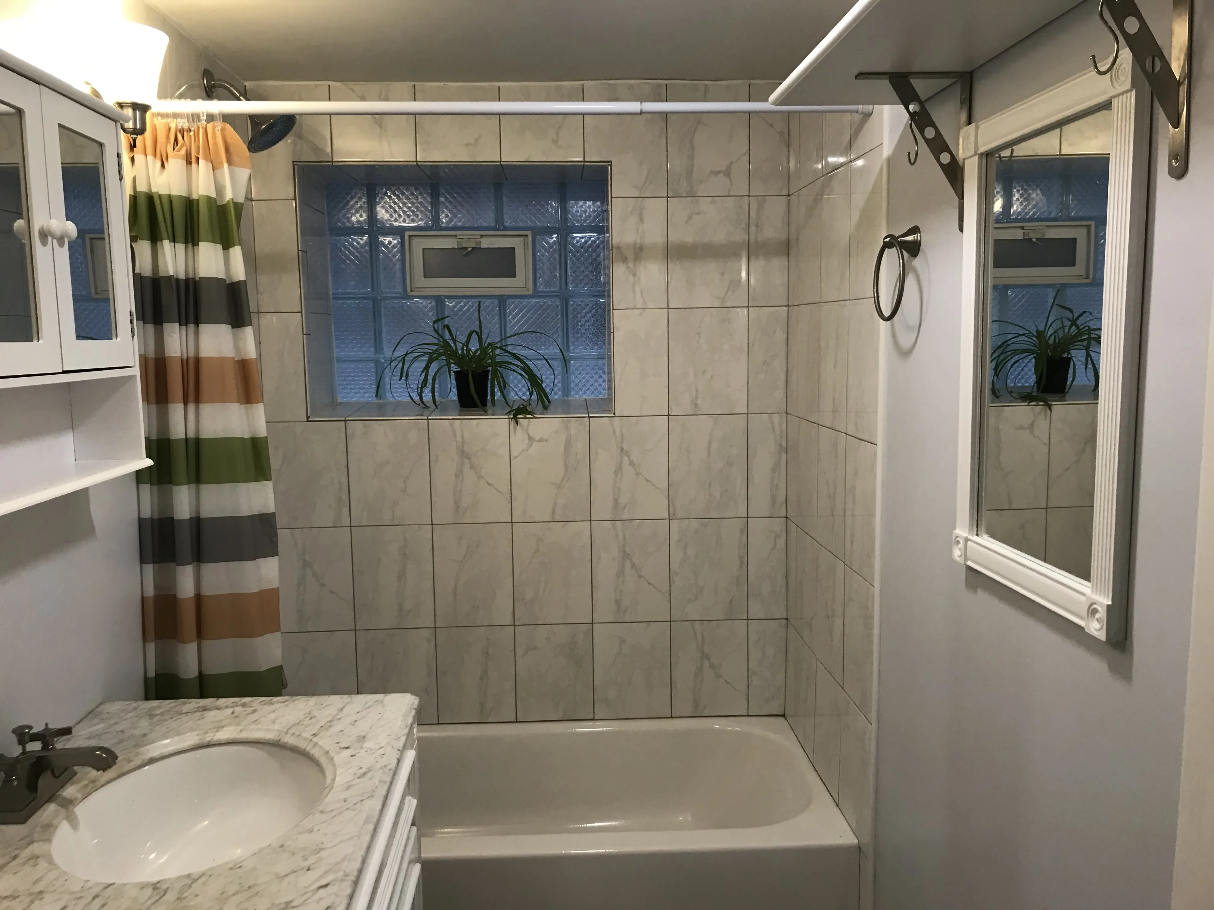 5335 W SUNNYSIDE AVE 60630-Sunnyside Apartments-unit#b-Chicago-IL