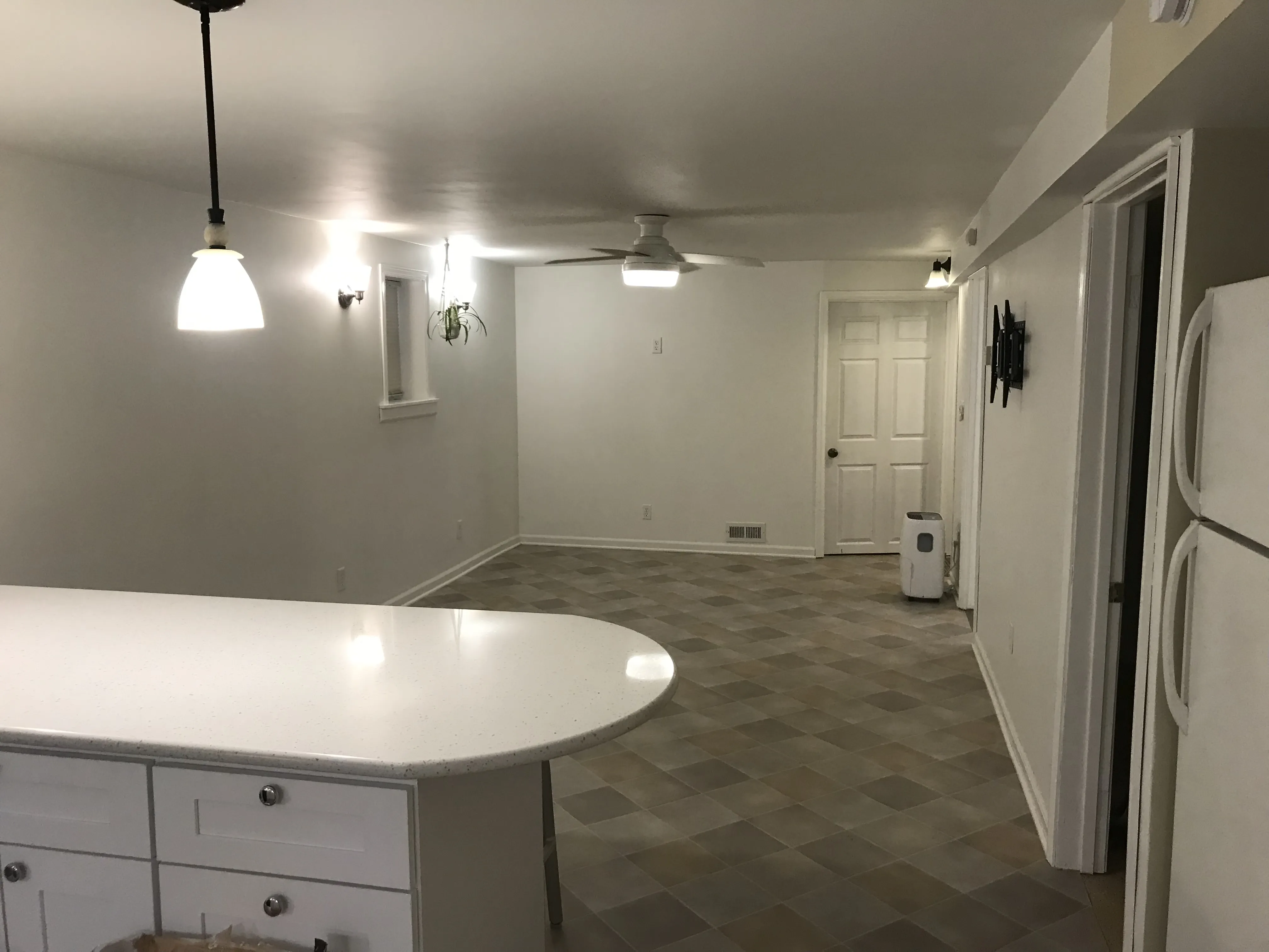 5335 W SUNNYSIDE AVE 60630-Sunnyside Apartments-unit#b-Chicago-IL