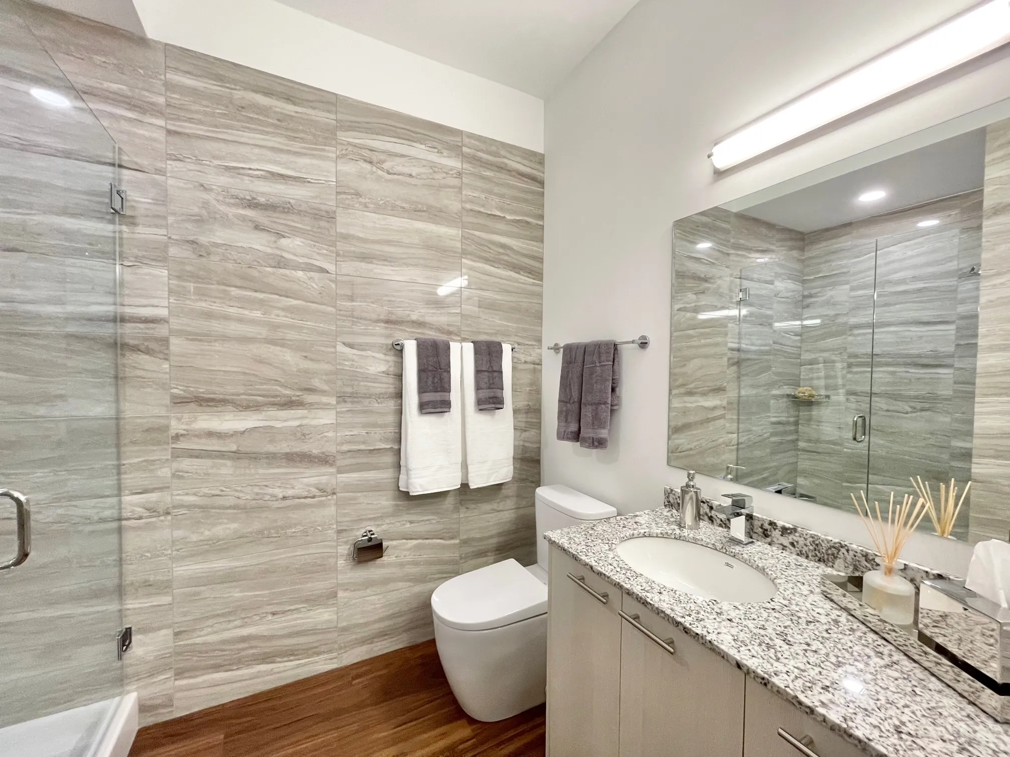 3478 N BROADWAY 60613-Lakeview Luxury Apartment-unit#Apt1-Chicago-IL