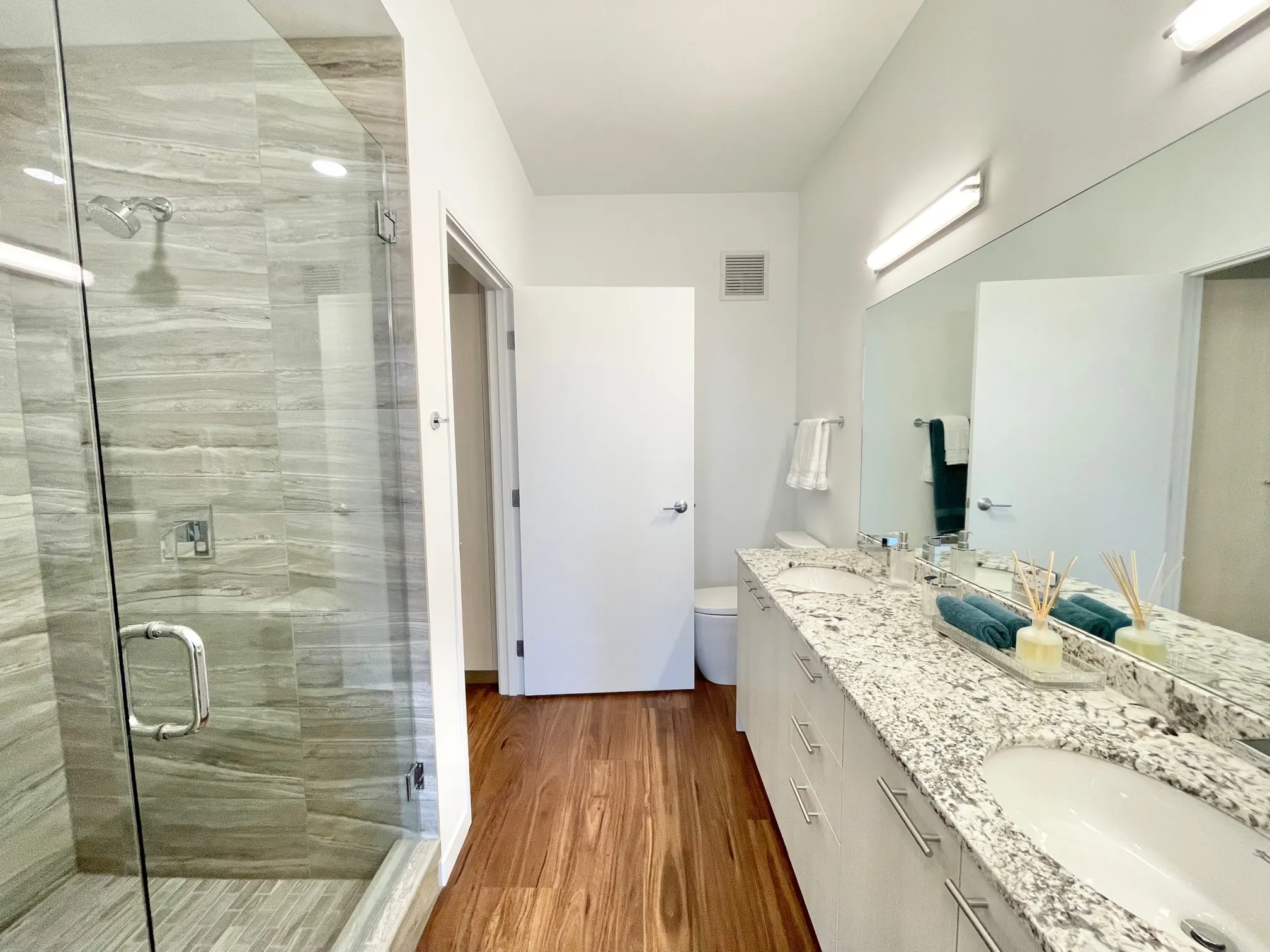 3478 N BROADWAY 60657-New Luxury-unit#002-Chicago-IL