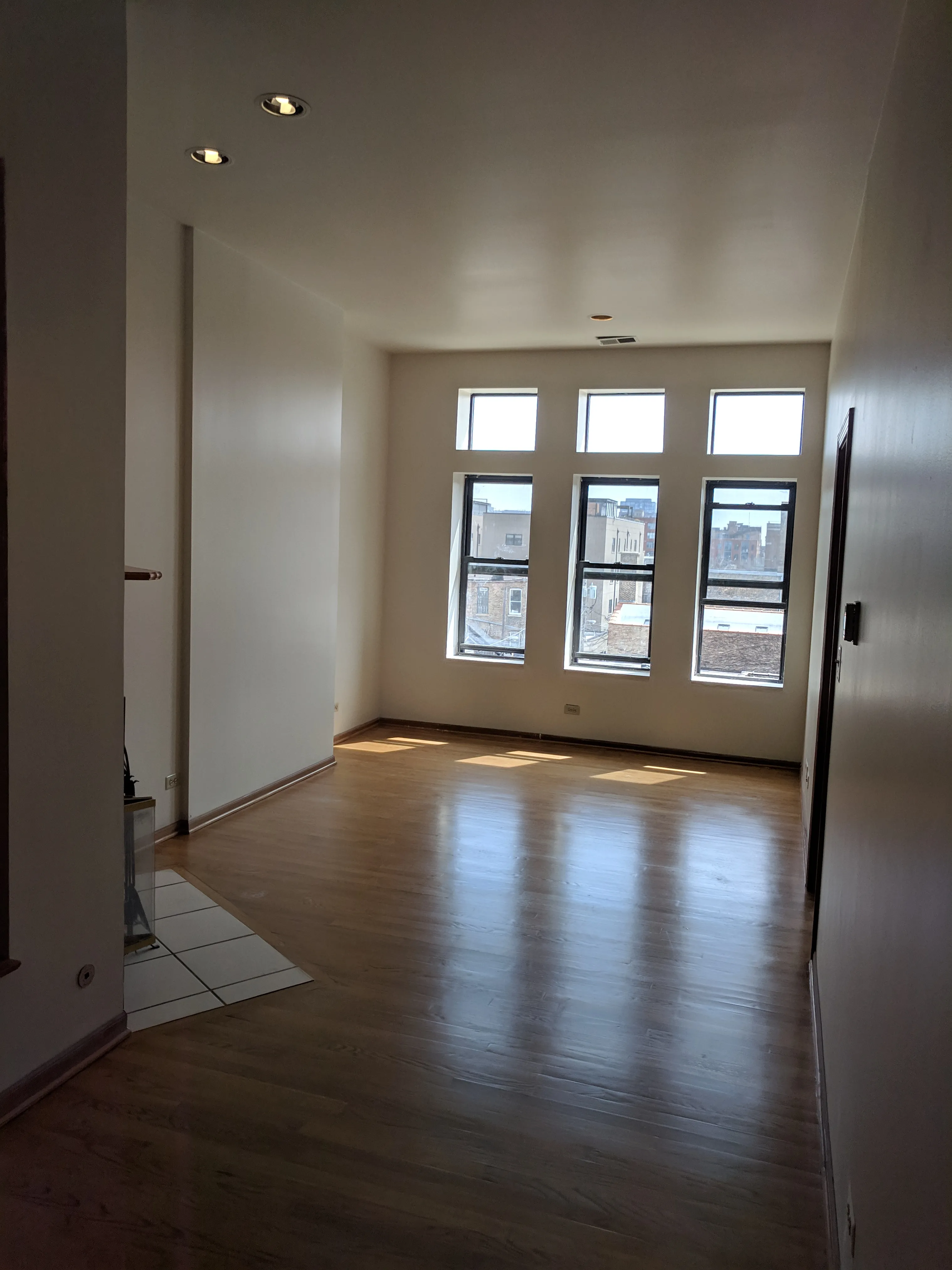 1160 W GRAND AVE 60642-unit#4-F-Chicago-IL