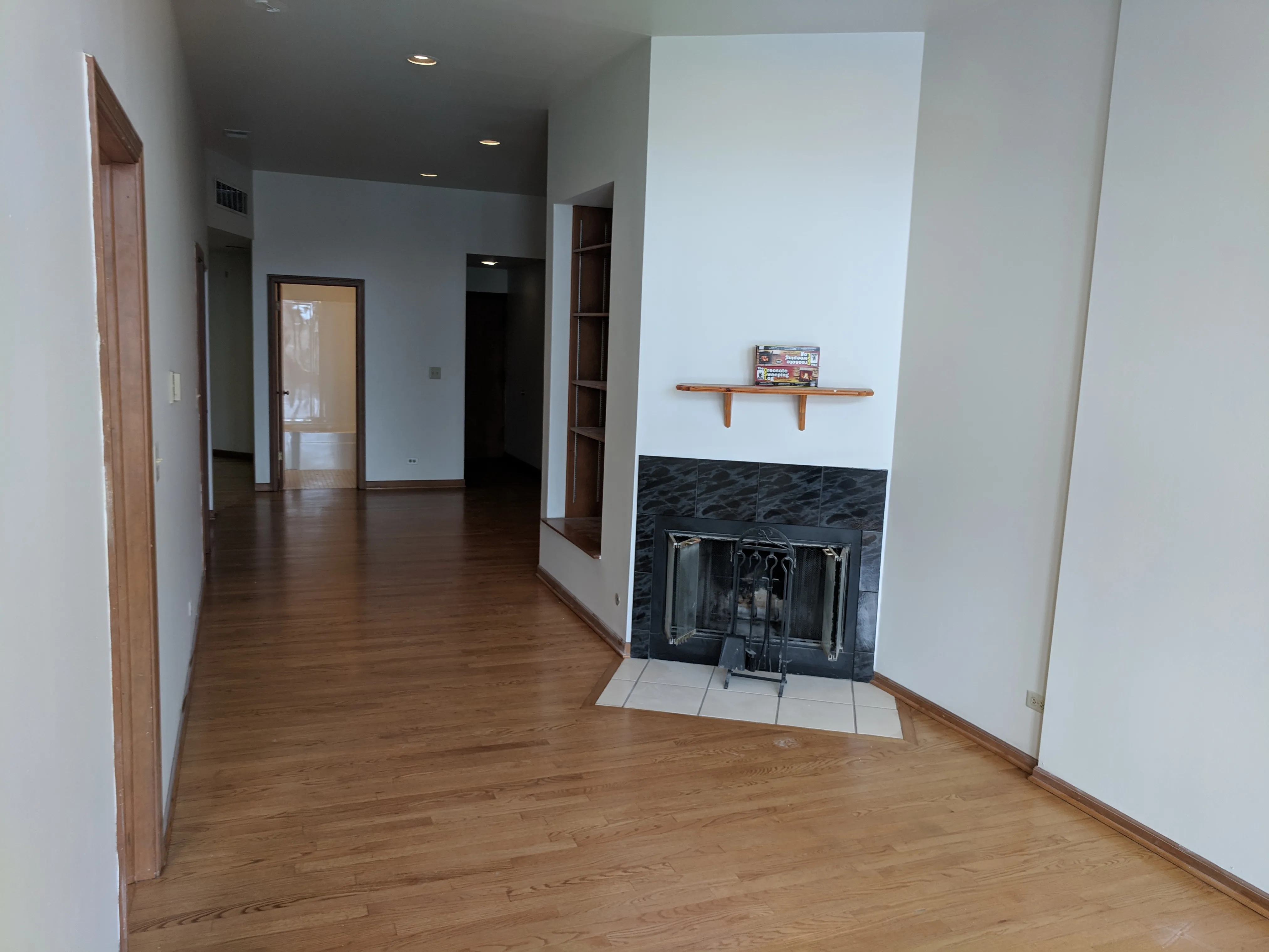 1160 W GRAND AVE 60642-unit#4-F-Chicago-IL