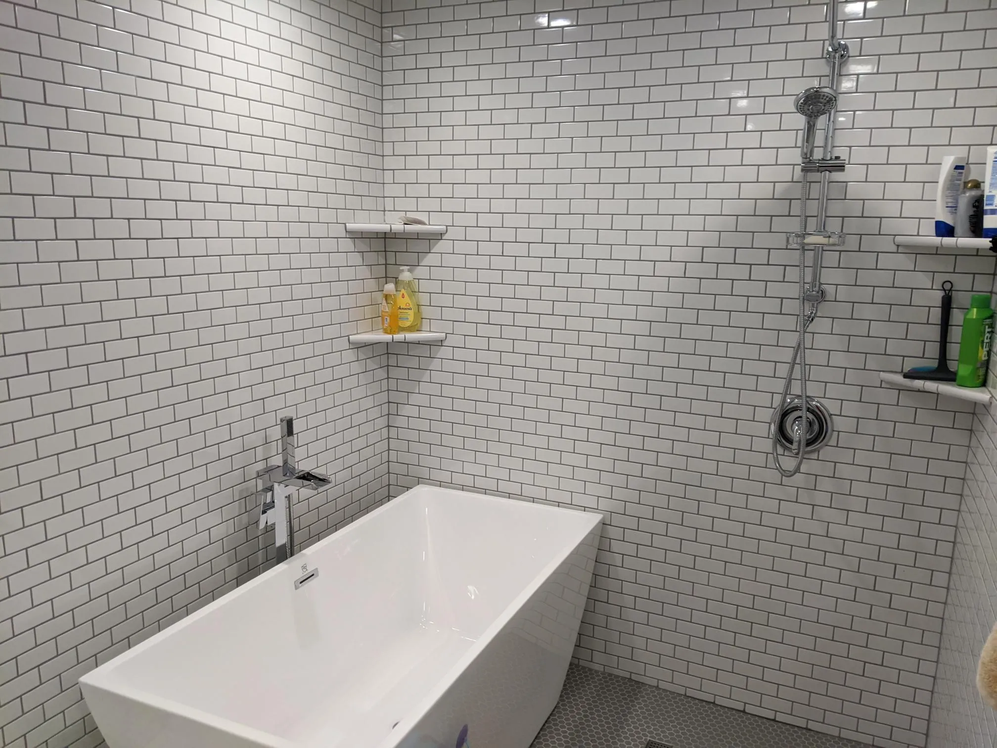 2107 W MONTROSE AVE 60618-unit#2-Chicago-IL