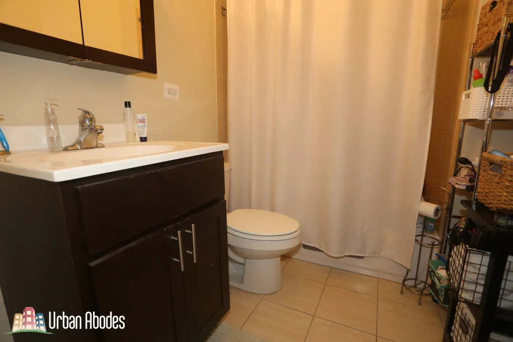 2137 N SHEFFIELD AVE 60614-unit#3-Chicago-IL