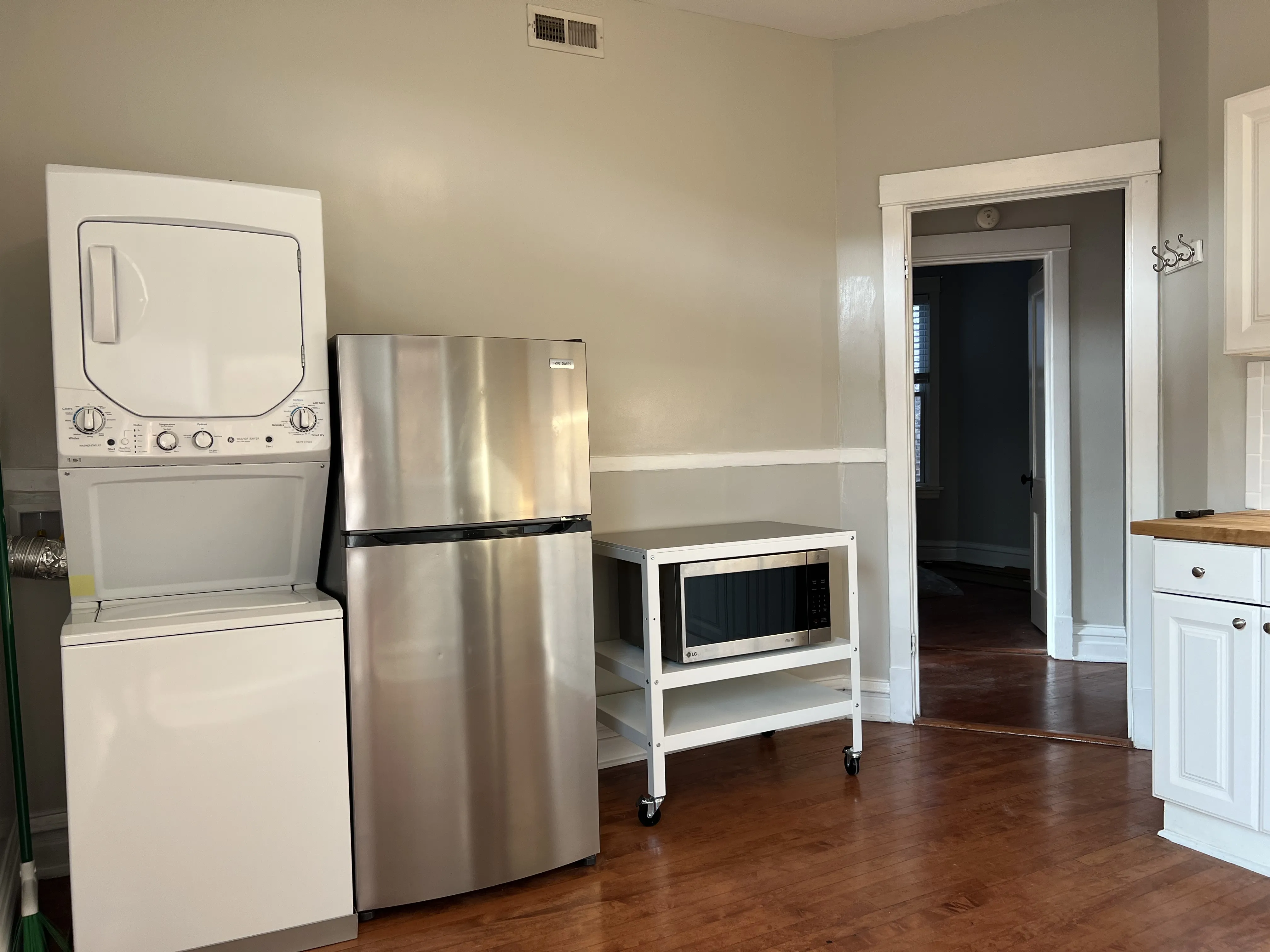 2606 N SAWYER AVE 60647-unit#002-Chicago-IL