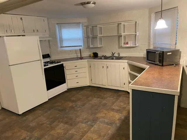 4527 N WHIPPLE ST 60625-unit#G-Chicago-IL