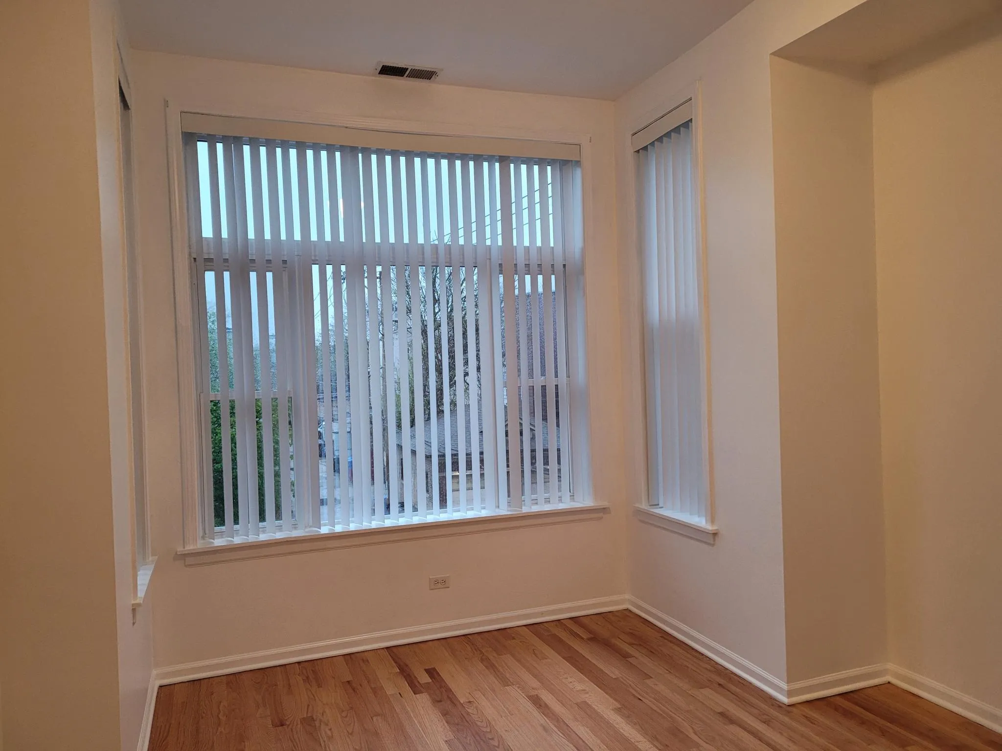 3215 W CRYSTAL ST 60651-unit#2nd-Chicago-IL
