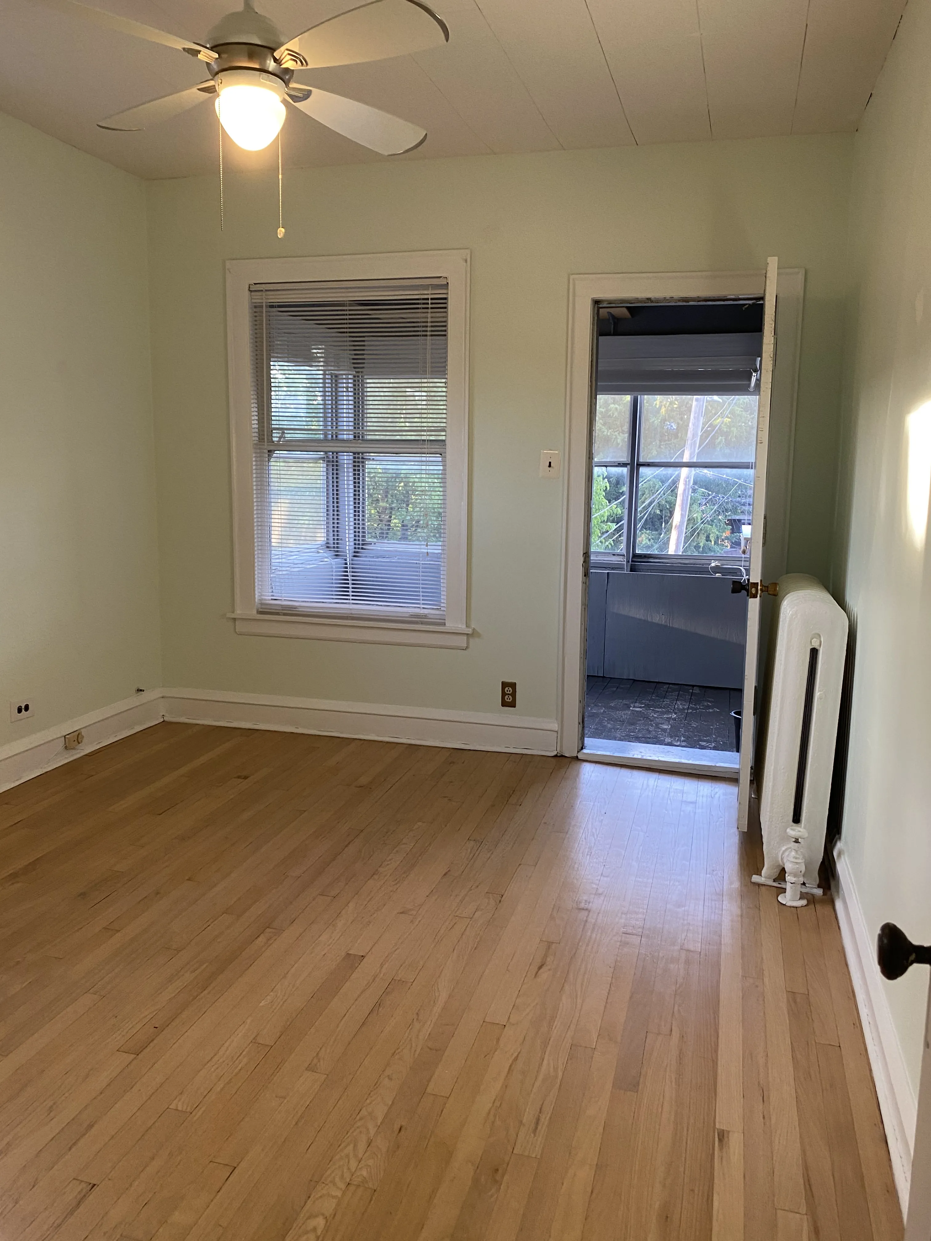 2705 W SUNNYSIDE AVE 60625-unit#02-Chicago-IL