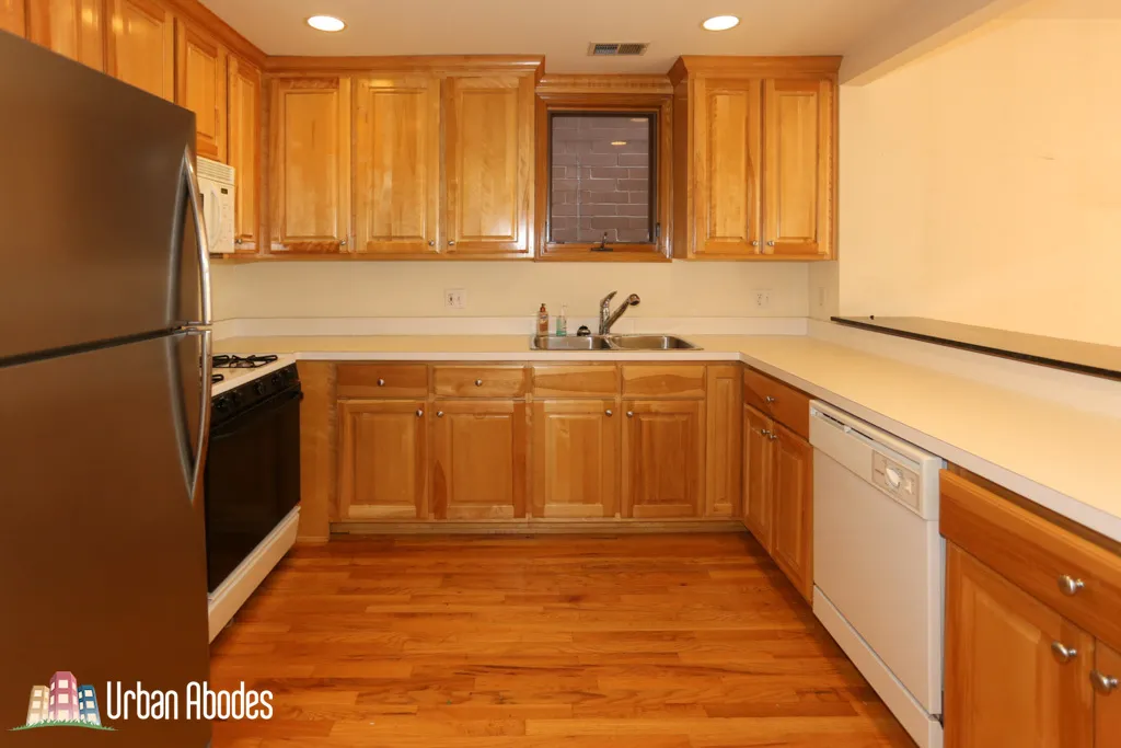 824 W BUCKINGHAM PL 60657-unit#2-Chicago-IL