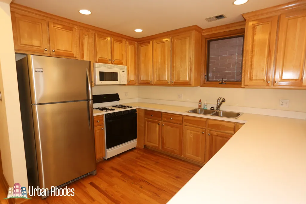 824 W BUCKINGHAM PL 60657-unit#2-Chicago-IL