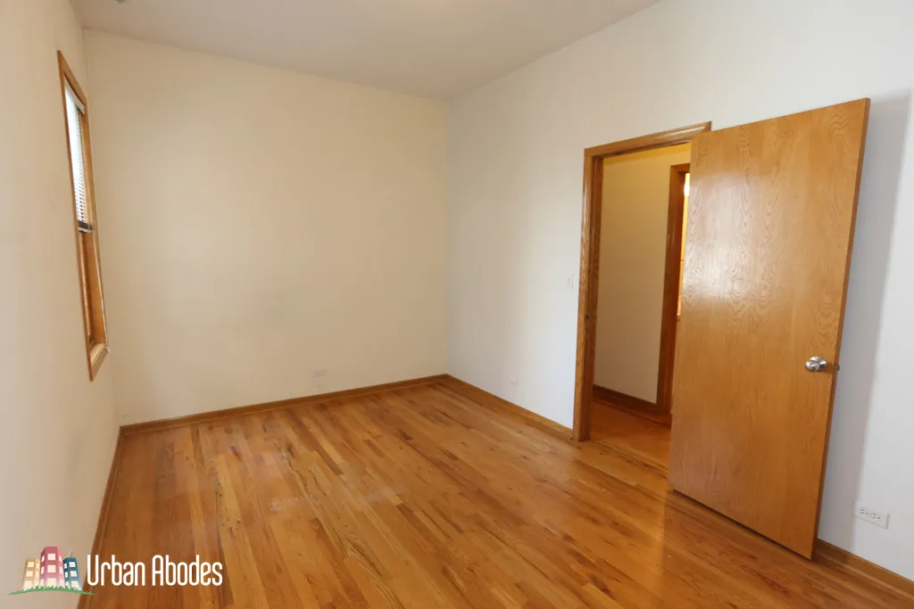 824 W BUCKINGHAM PL 60657-unit#2-Chicago-IL