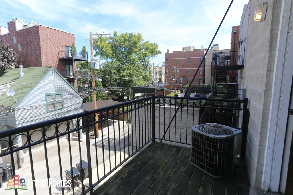 824 W BUCKINGHAM PL 60657-unit#2-Chicago-IL
