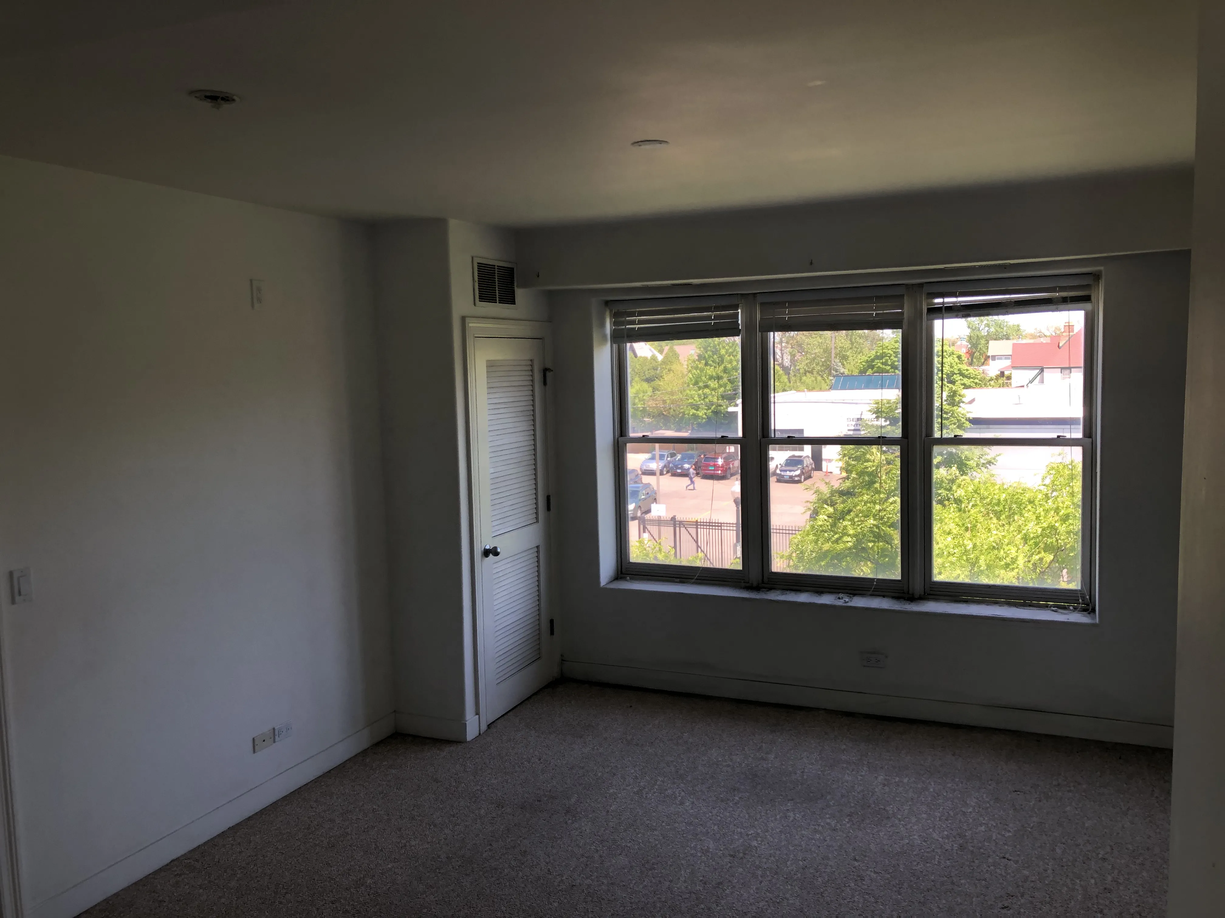 4335 W IRVING PARK RD 60641-unit#201-Chicago-IL