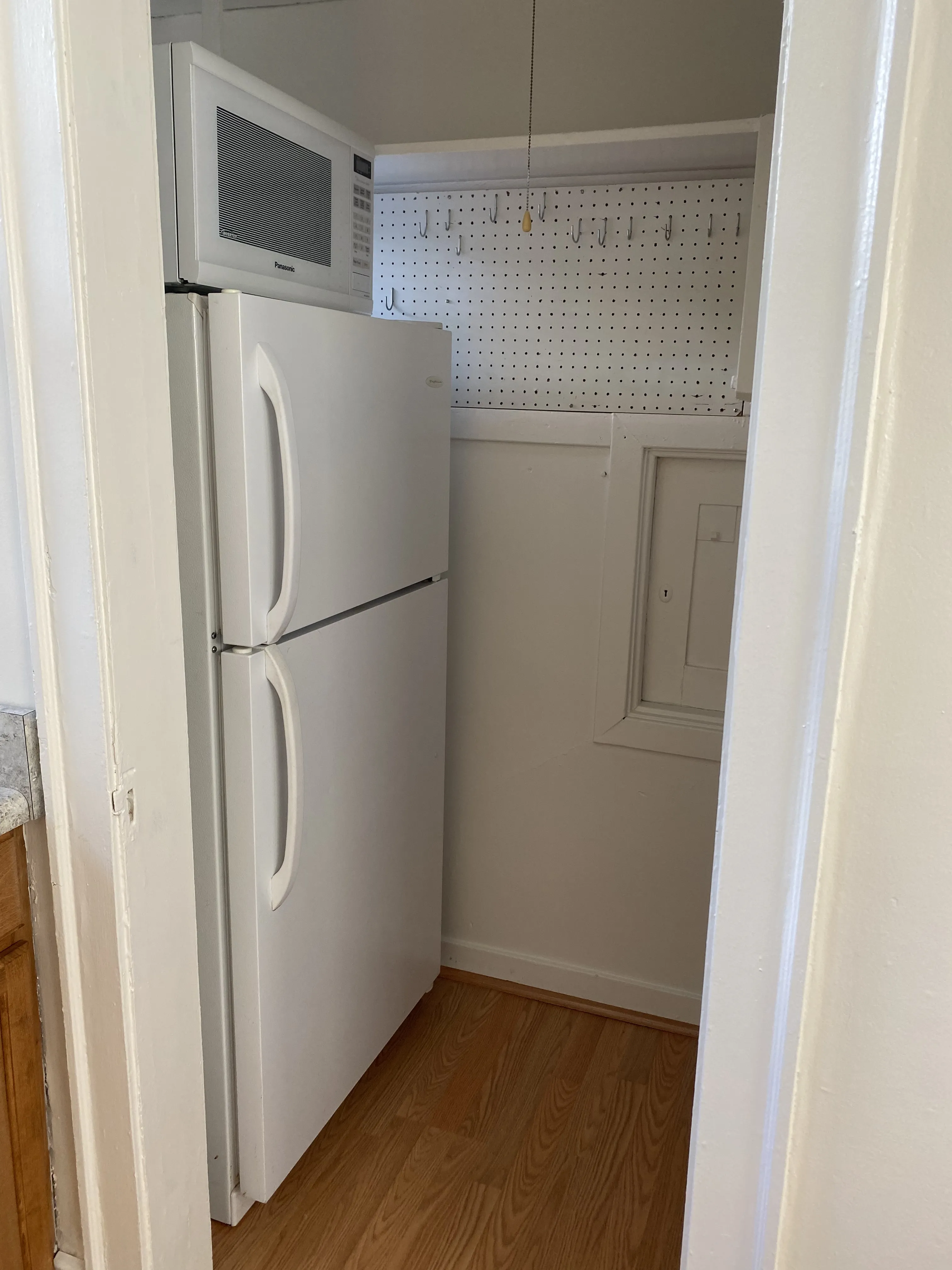 2705 W SUNNYSIDE AVE 60625-unit#02-Chicago-IL