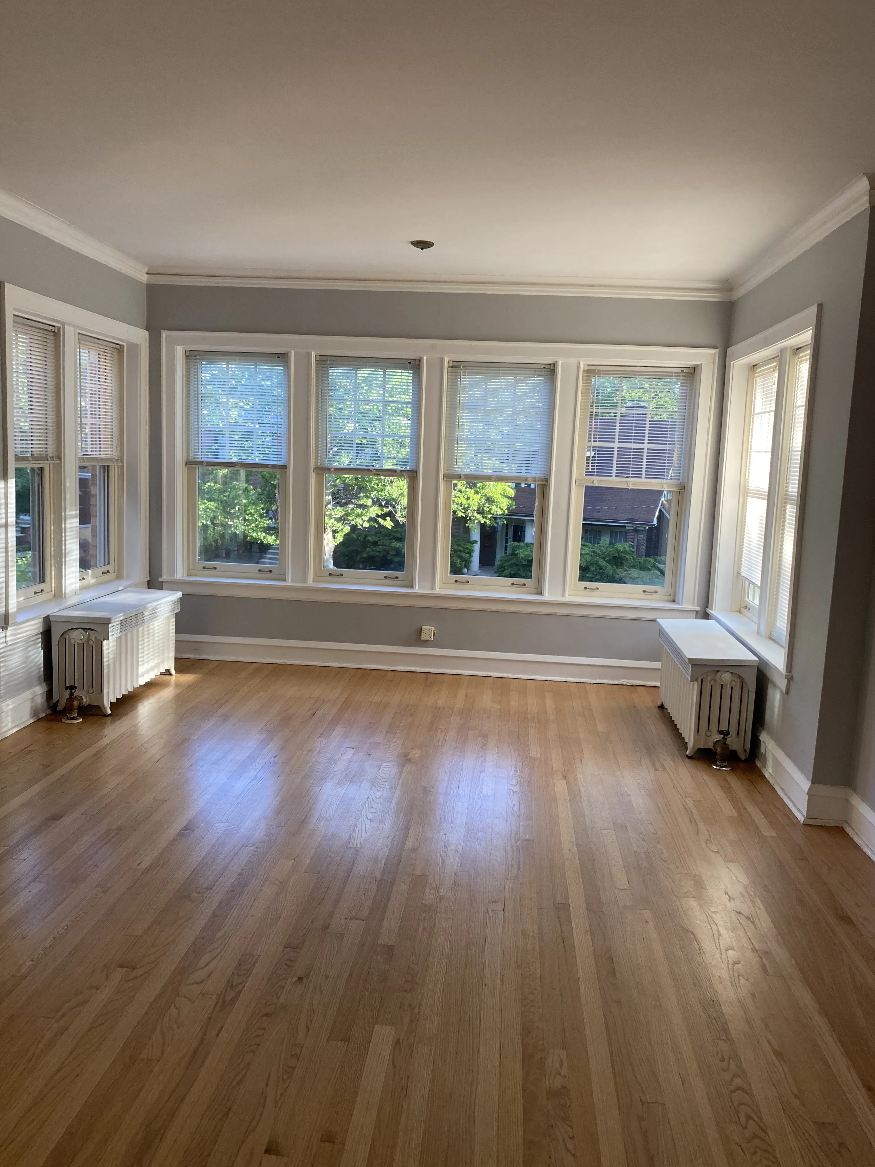 2705 W SUNNYSIDE AVE 60625-unit#02-Chicago-IL