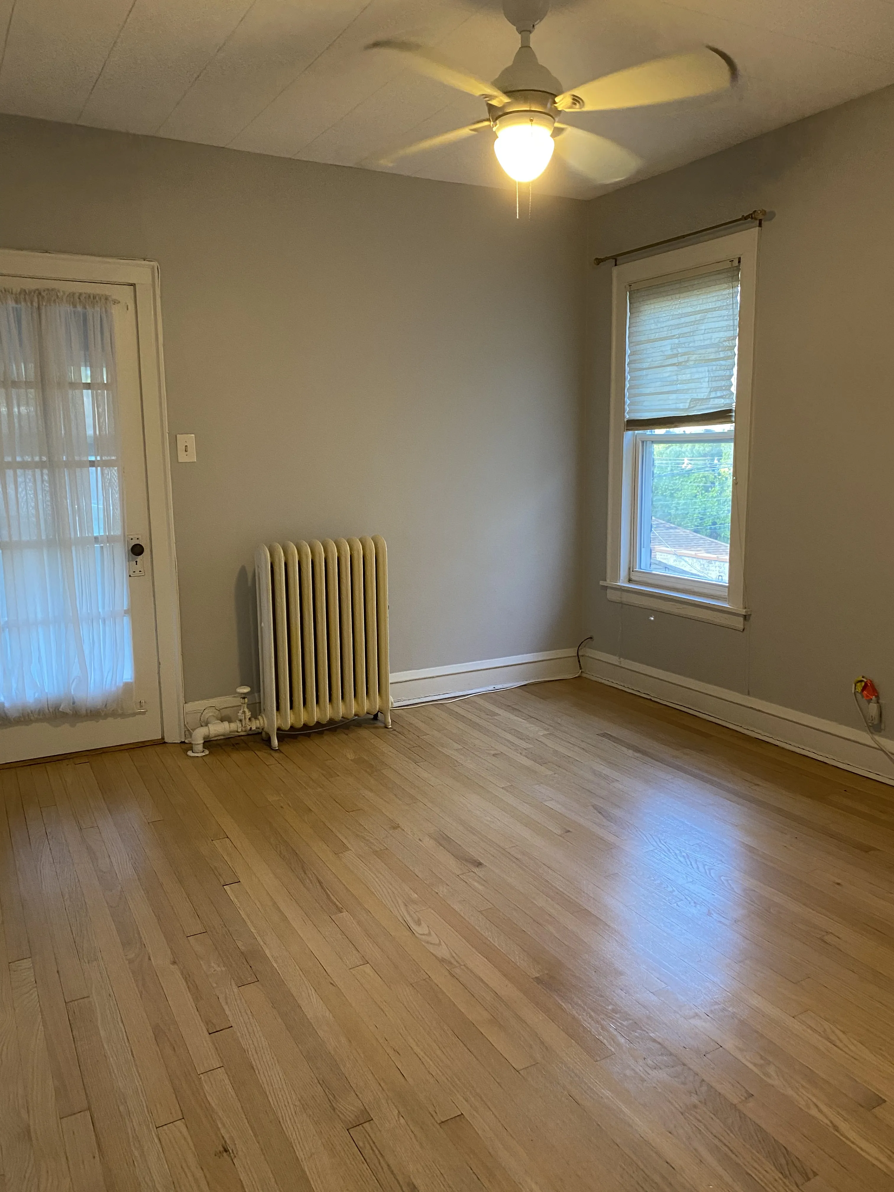 2705 W SUNNYSIDE AVE 60625-unit#02-Chicago-IL