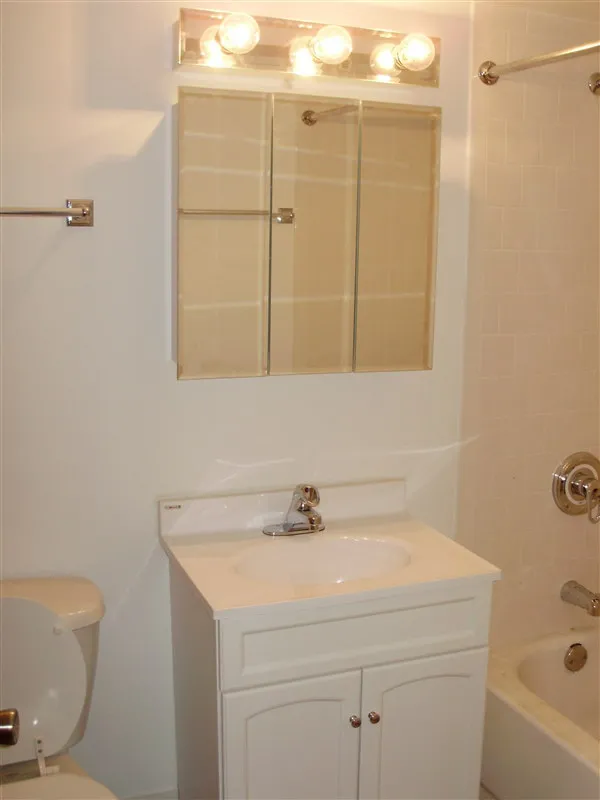 903 W DIVERSEY PKWY 60614-unit#G-Chicago-IL