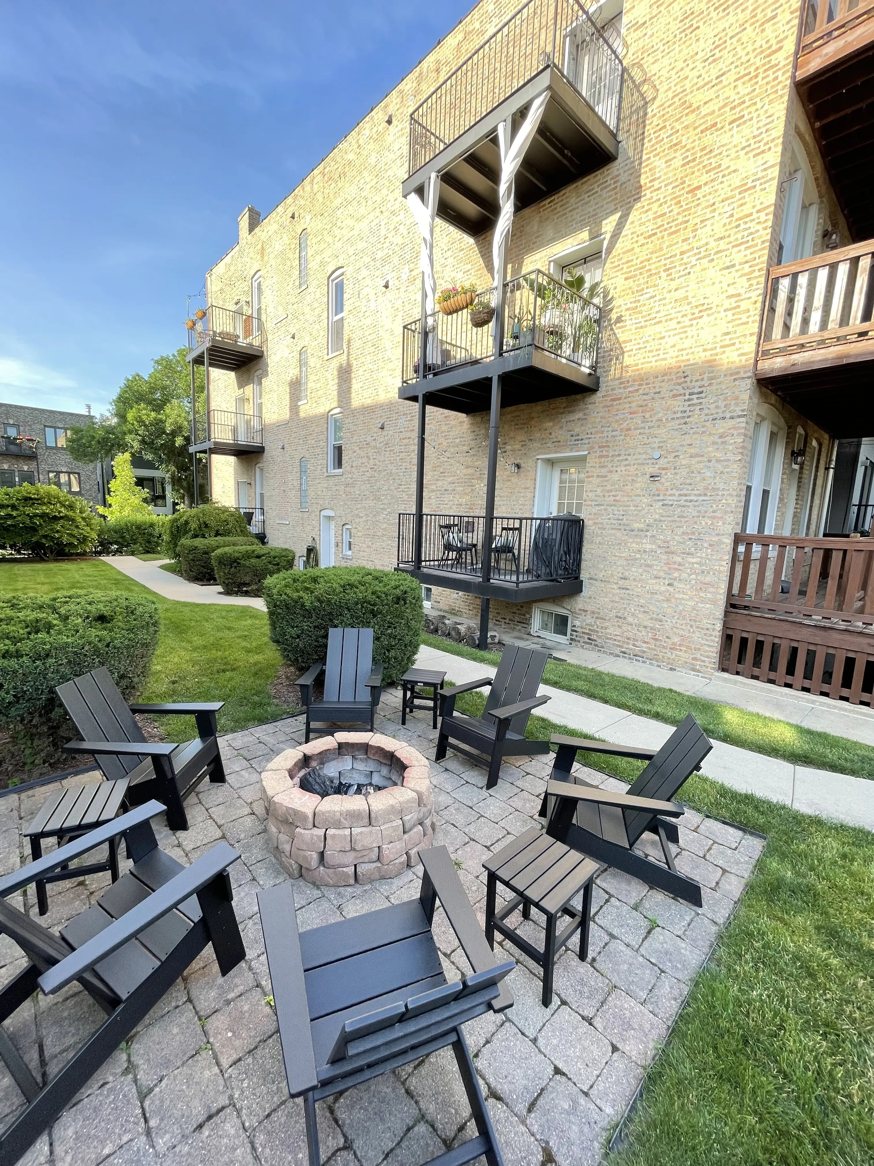 2025 W ERIE ST 60612-unit#1R-Chicago-IL