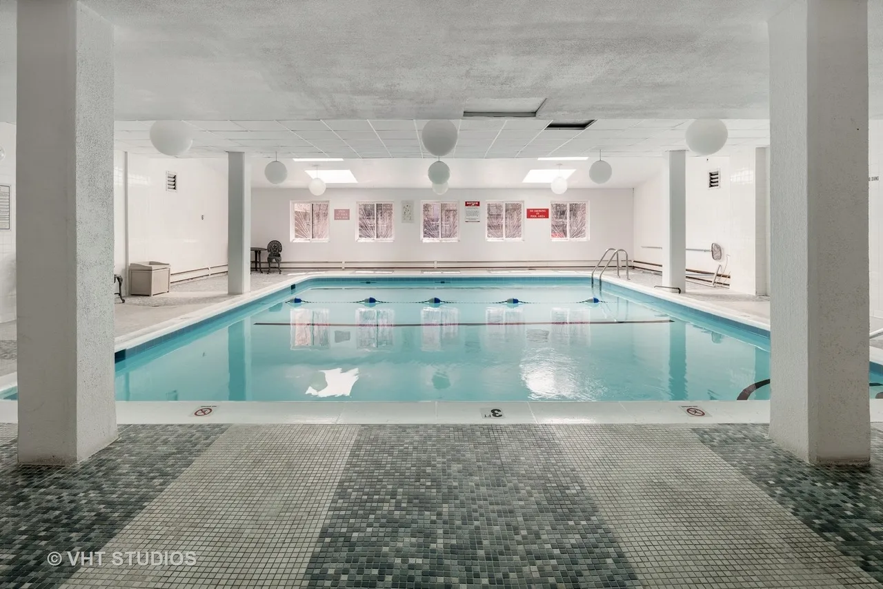 3620 N PINE GROVE AVE 60613-unit#507-Chicago-IL