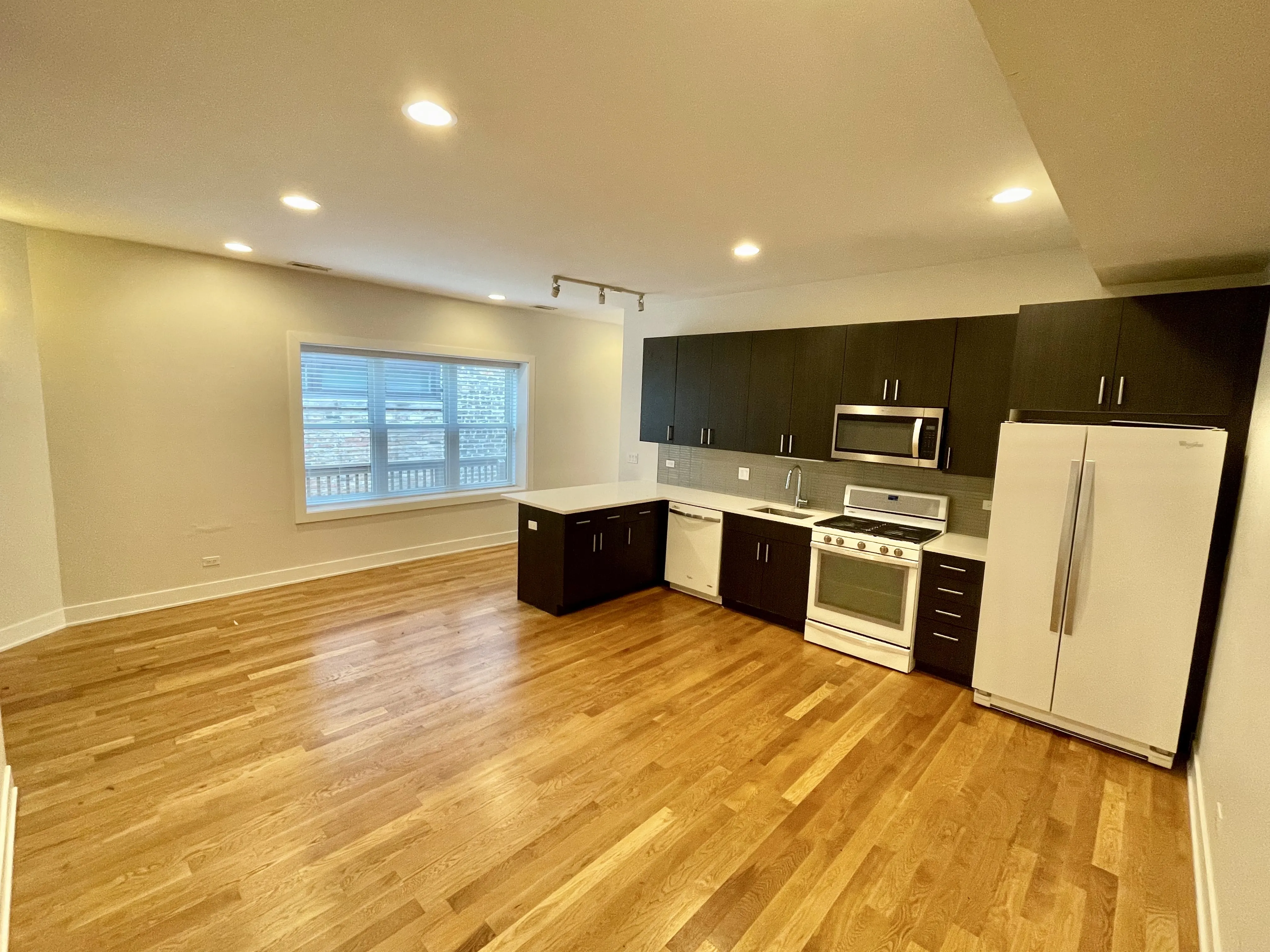 4639 N BROADWAY 60640-unit#201-Chicago-IL