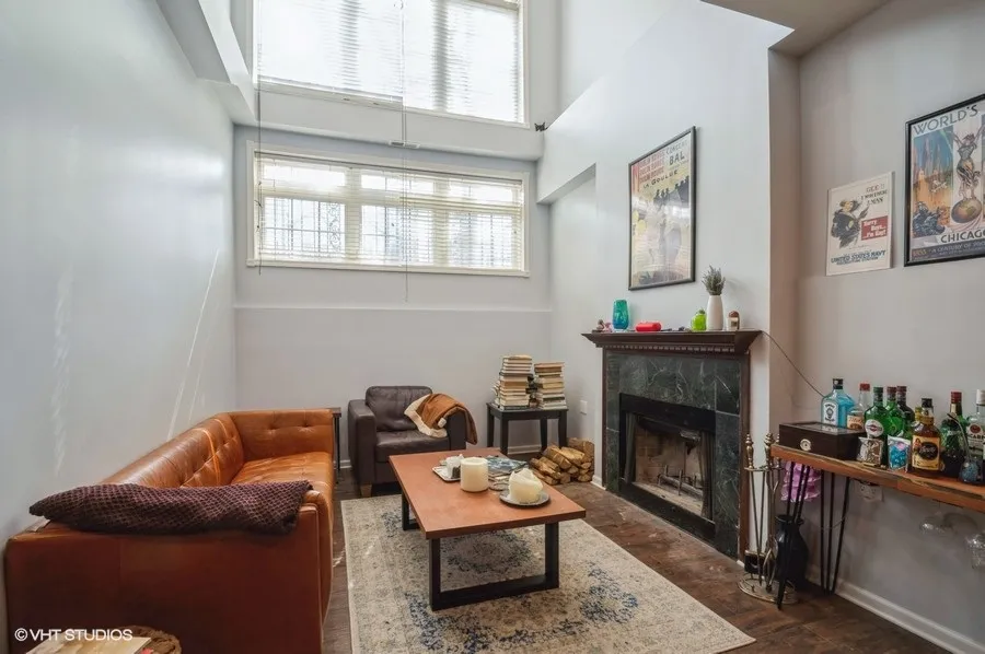 1508 W ERIE ST 60642-unit#01-Chicago-IL