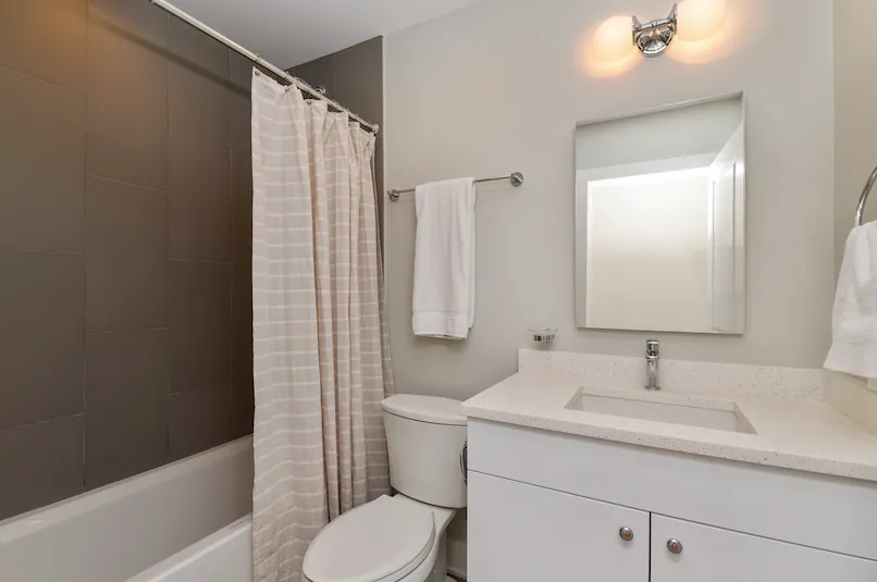 4639 N BROADWAY 60640-unit#201-Chicago-IL