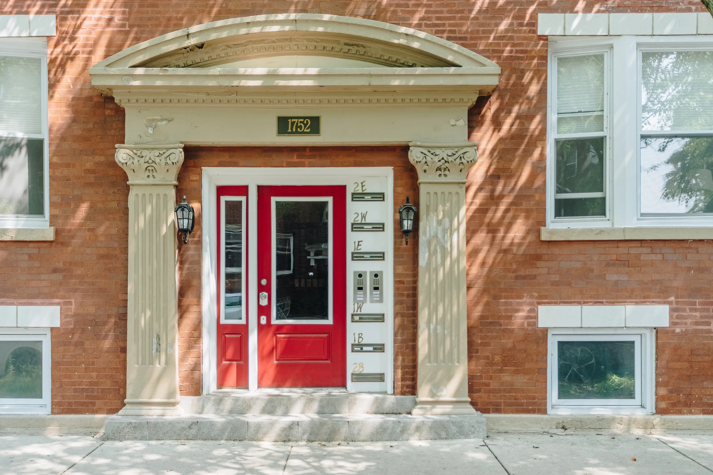 1752 W CATALPA AVE 60640-Catalpa-unit#2W-Chicago-IL