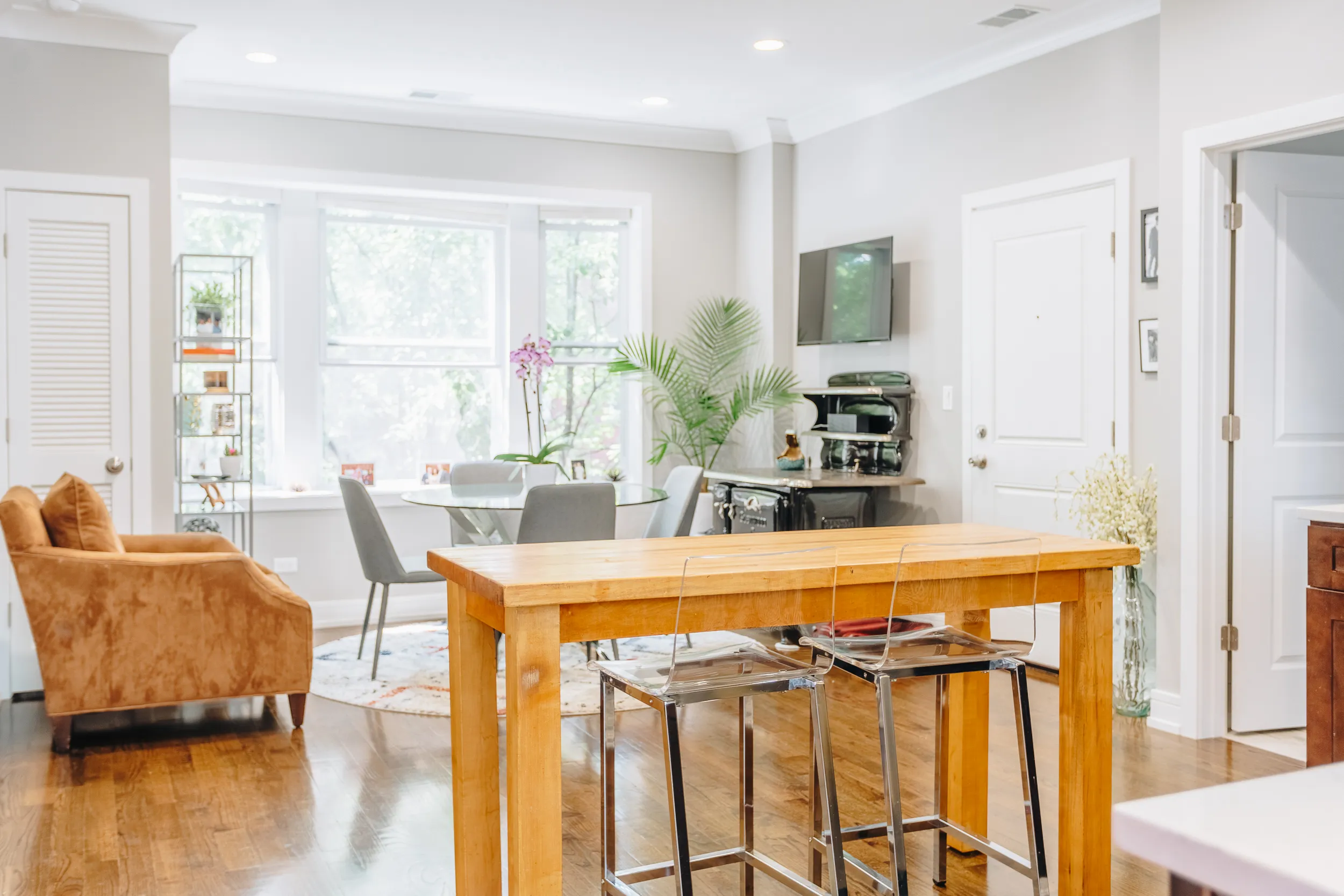 1752 W CATALPA AVE 60640-Catalpa-unit#2W-Chicago-IL