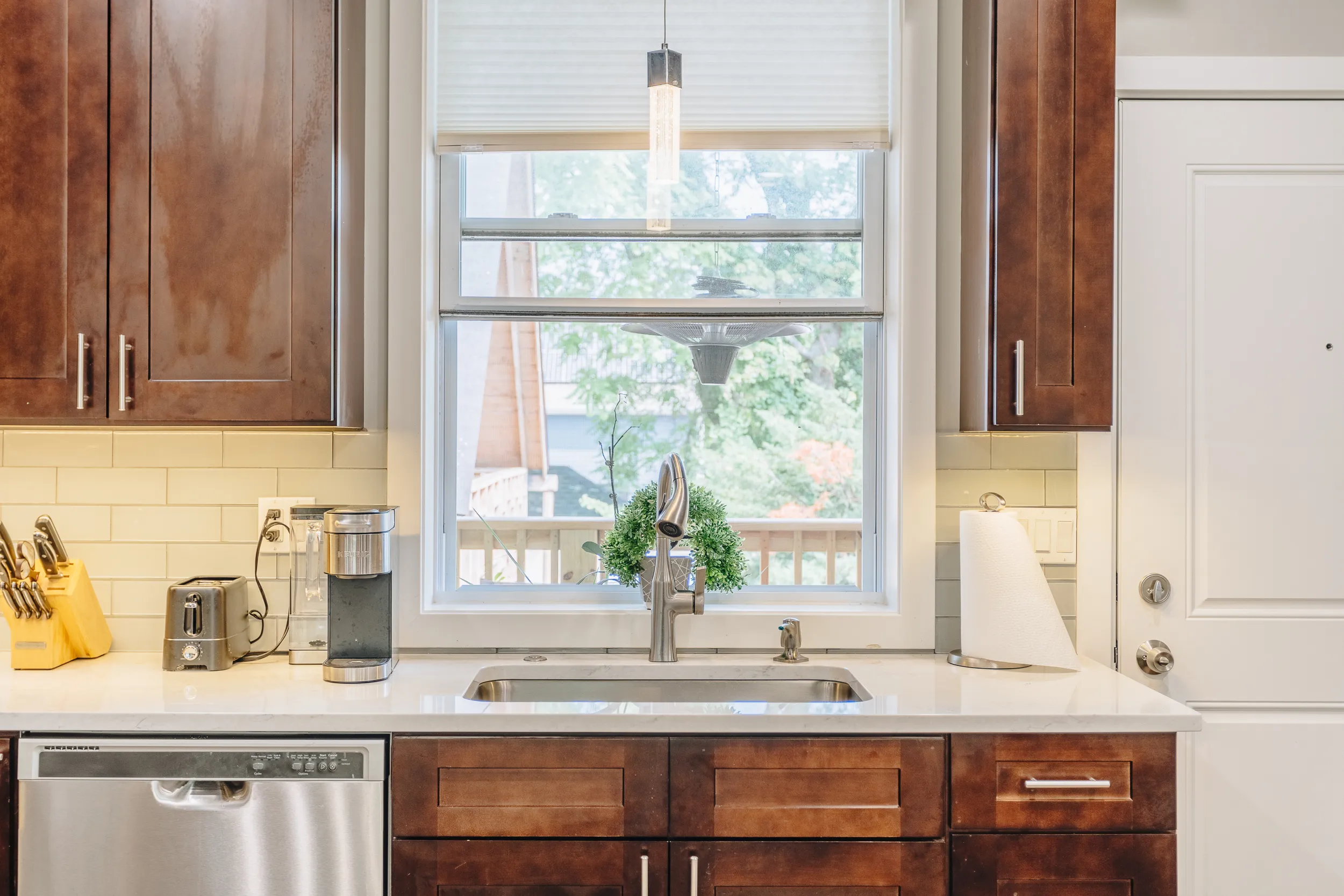 1752 W CATALPA AVE 60640-Catalpa-unit#2W-Chicago-IL
