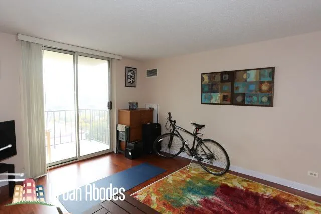 1212 N LASALLE ST 60610-unit#1207-Chicago-IL