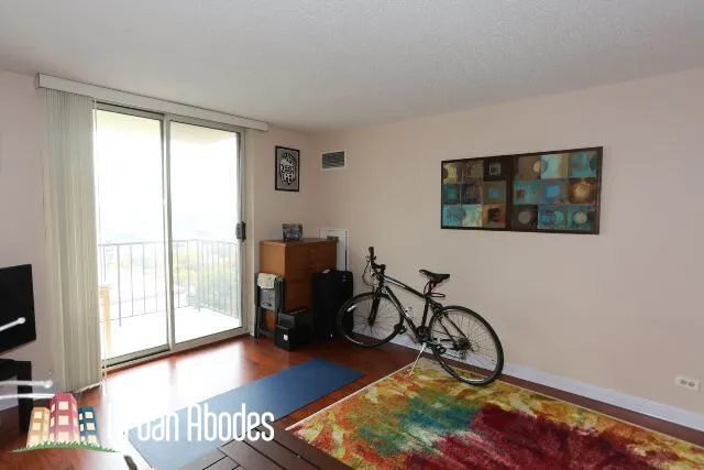 1212 N LASALLE ST 60610-unit#1207-Chicago-IL