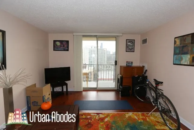 1212 N LASALLE ST 60610-unit#1207-Chicago-IL