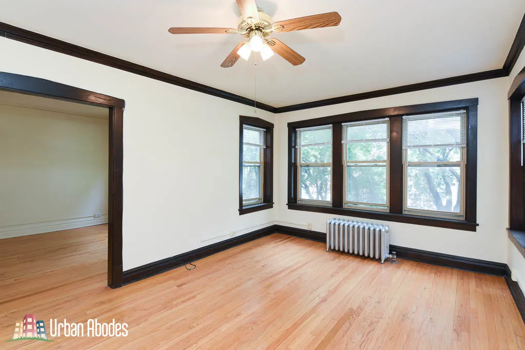4305 N FRANCISCO AVE 60618-unit#2J-Chicago-IL