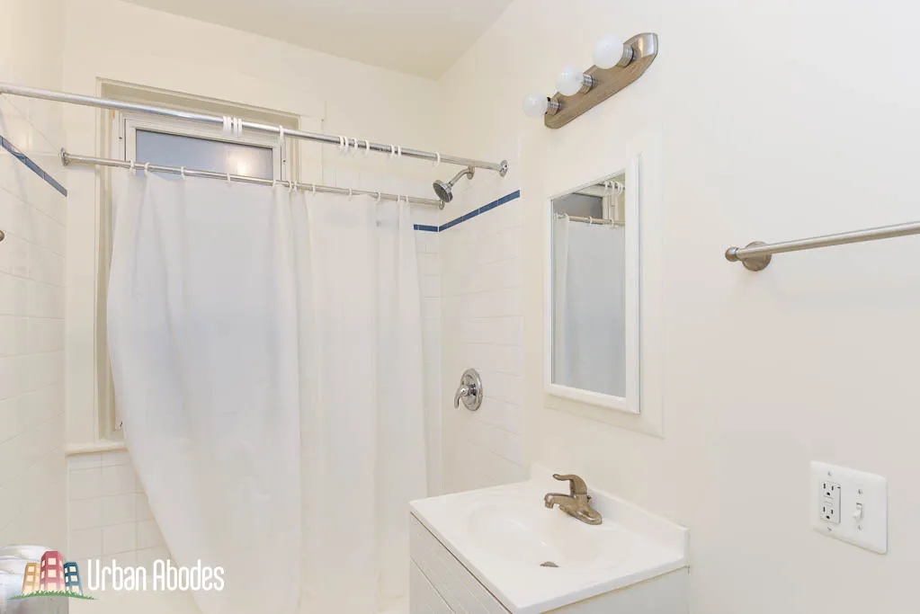 4305 N FRANCISCO AVE 60618-unit#2J-Chicago-IL