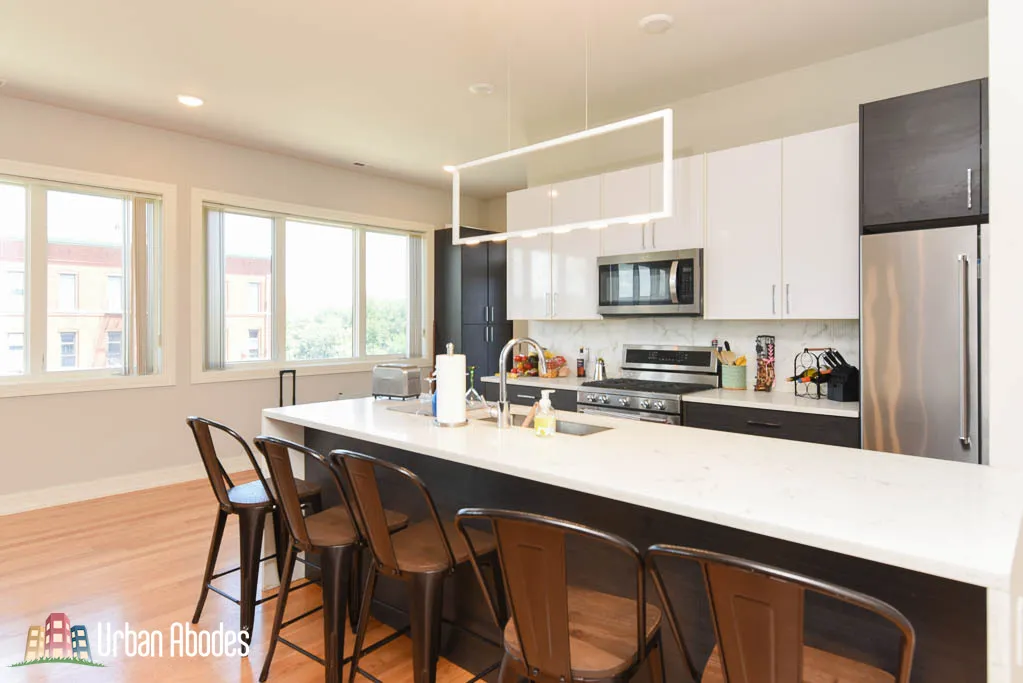 1639 W GRAND AVE 60622-unit#401-Chicago-IL