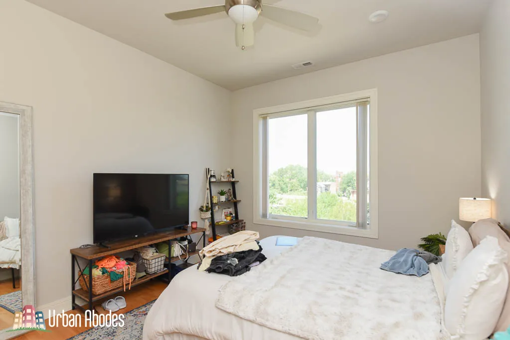 1639 W GRAND AVE 60622-unit#401-Chicago-IL