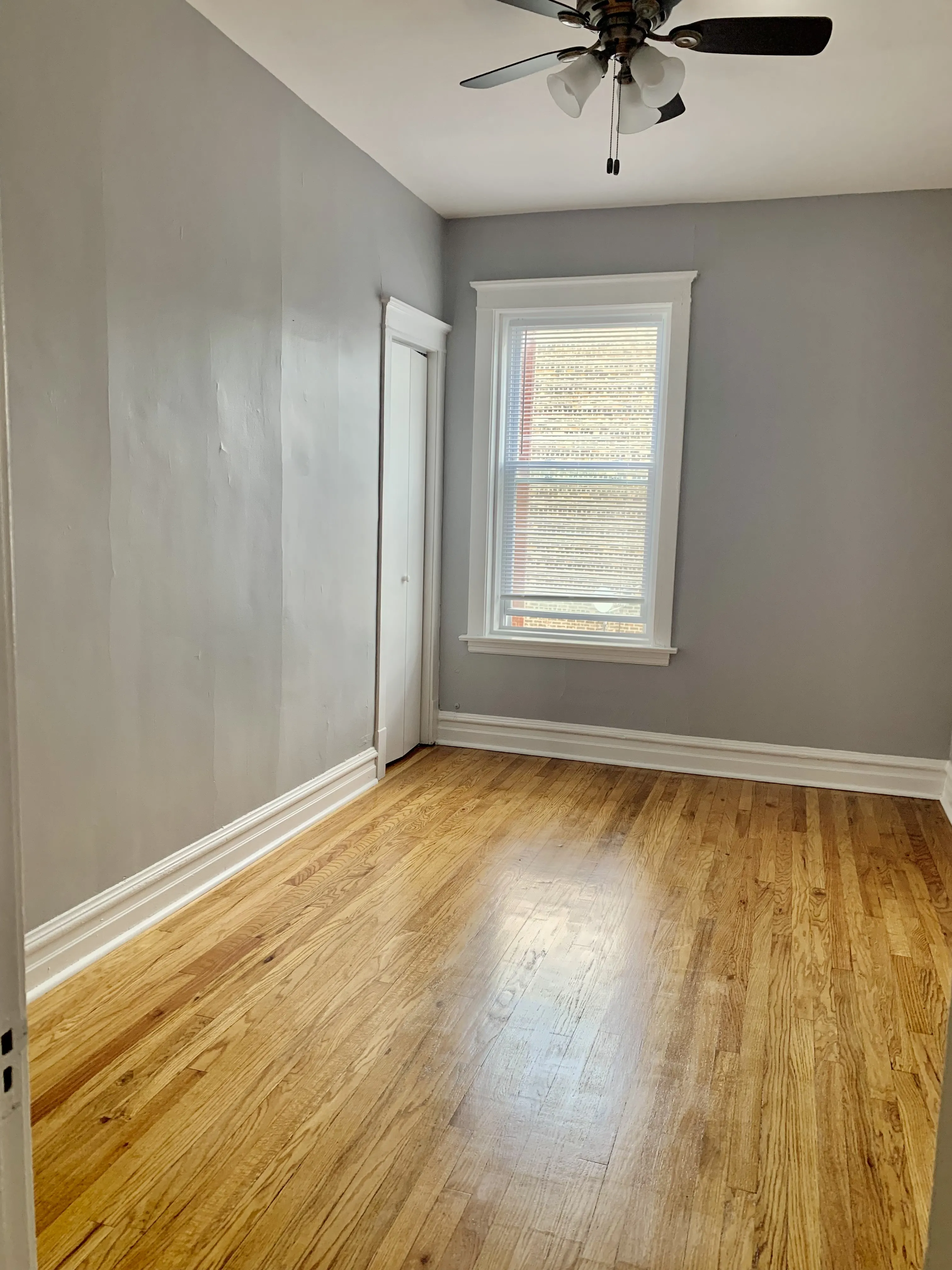 3051 W BERTEAU AVE 60618-unit#02-E-Chicago-IL