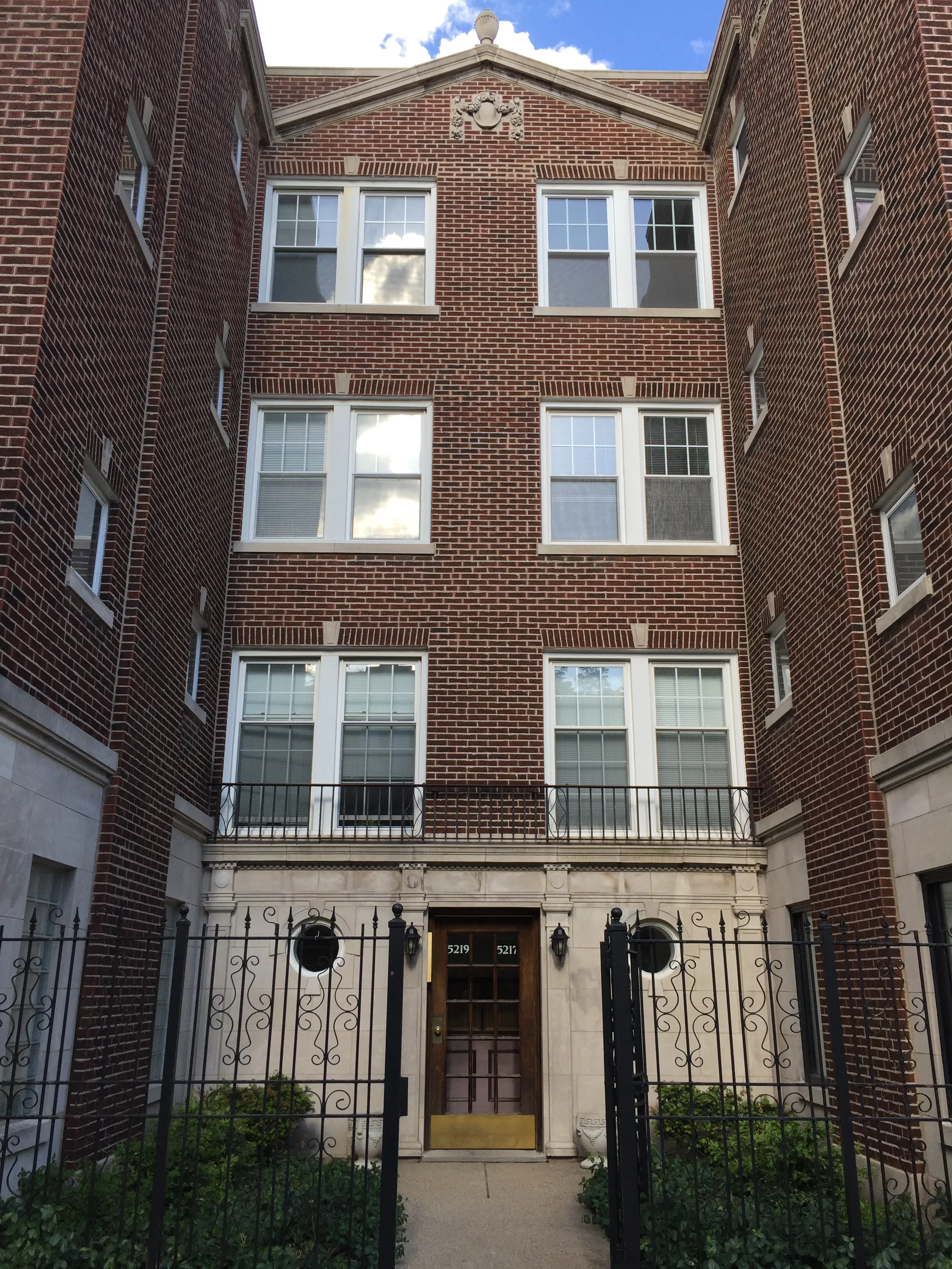 5217 N DAMEN AVE 60625-unit#2W-Chicago-IL