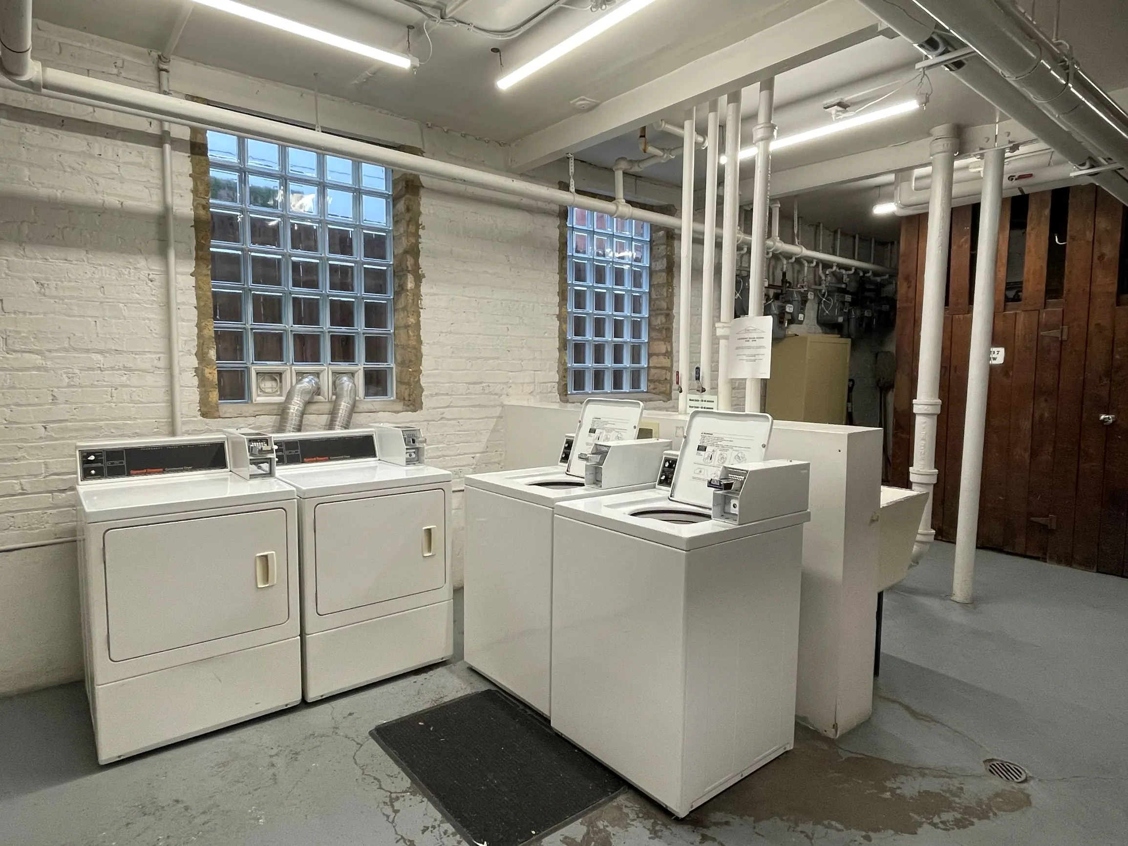 5217 N DAMEN AVE 60625-unit#2W-Chicago-IL