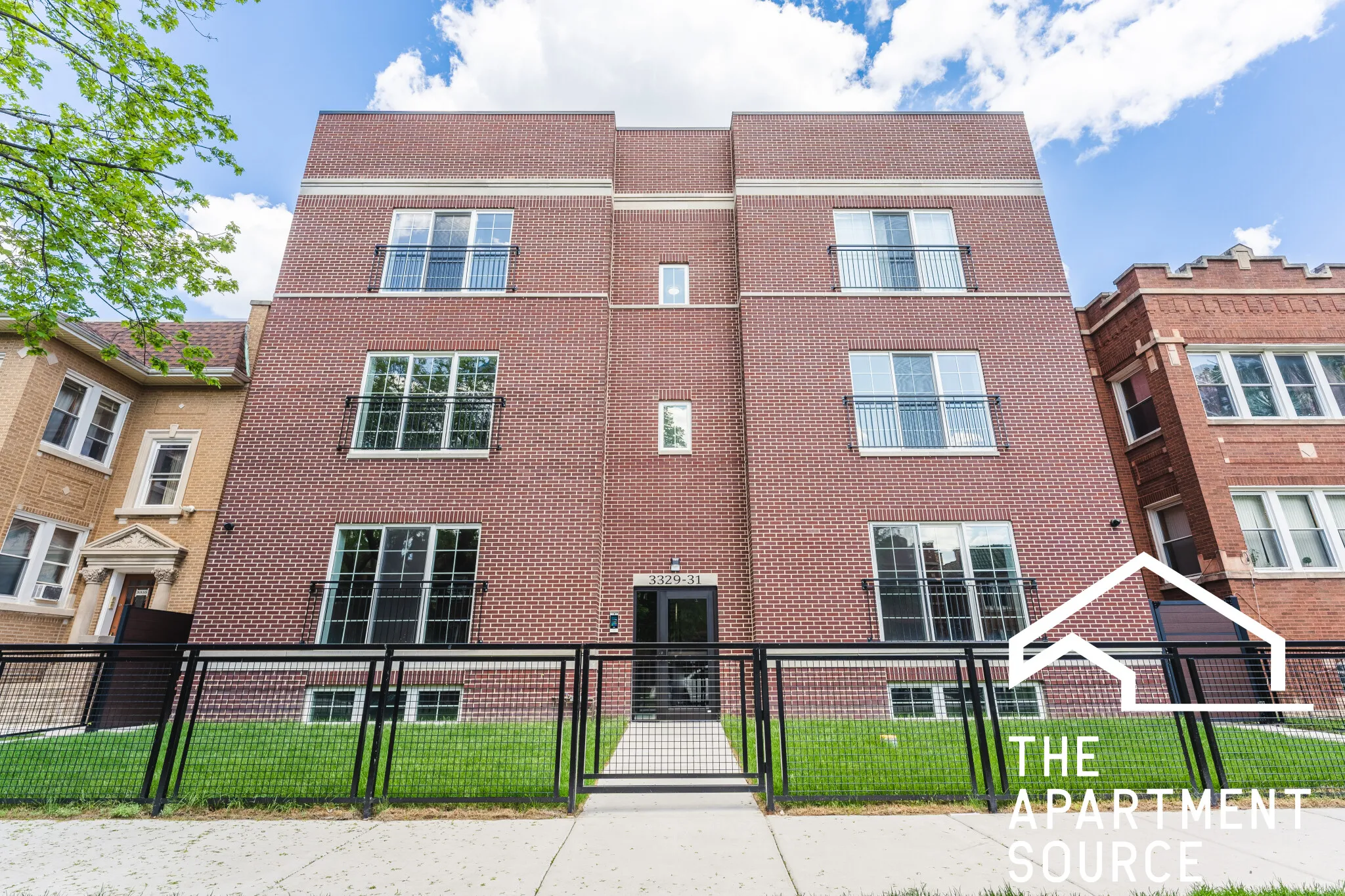 3329 N AVERS AVE 60618-unit#2S-Chicago-IL