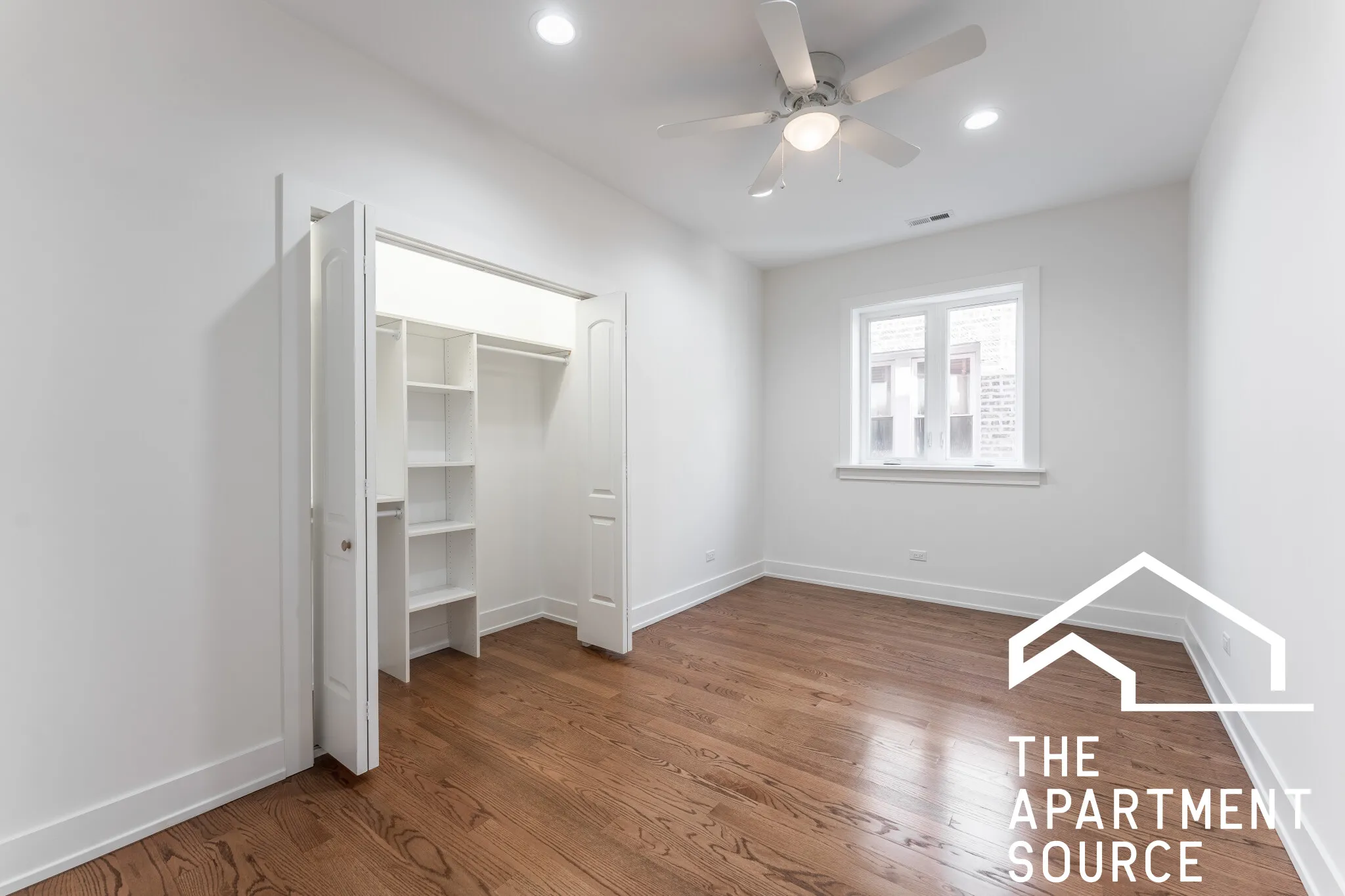 3329 N AVERS AVE 60618-unit#2S-Chicago-IL