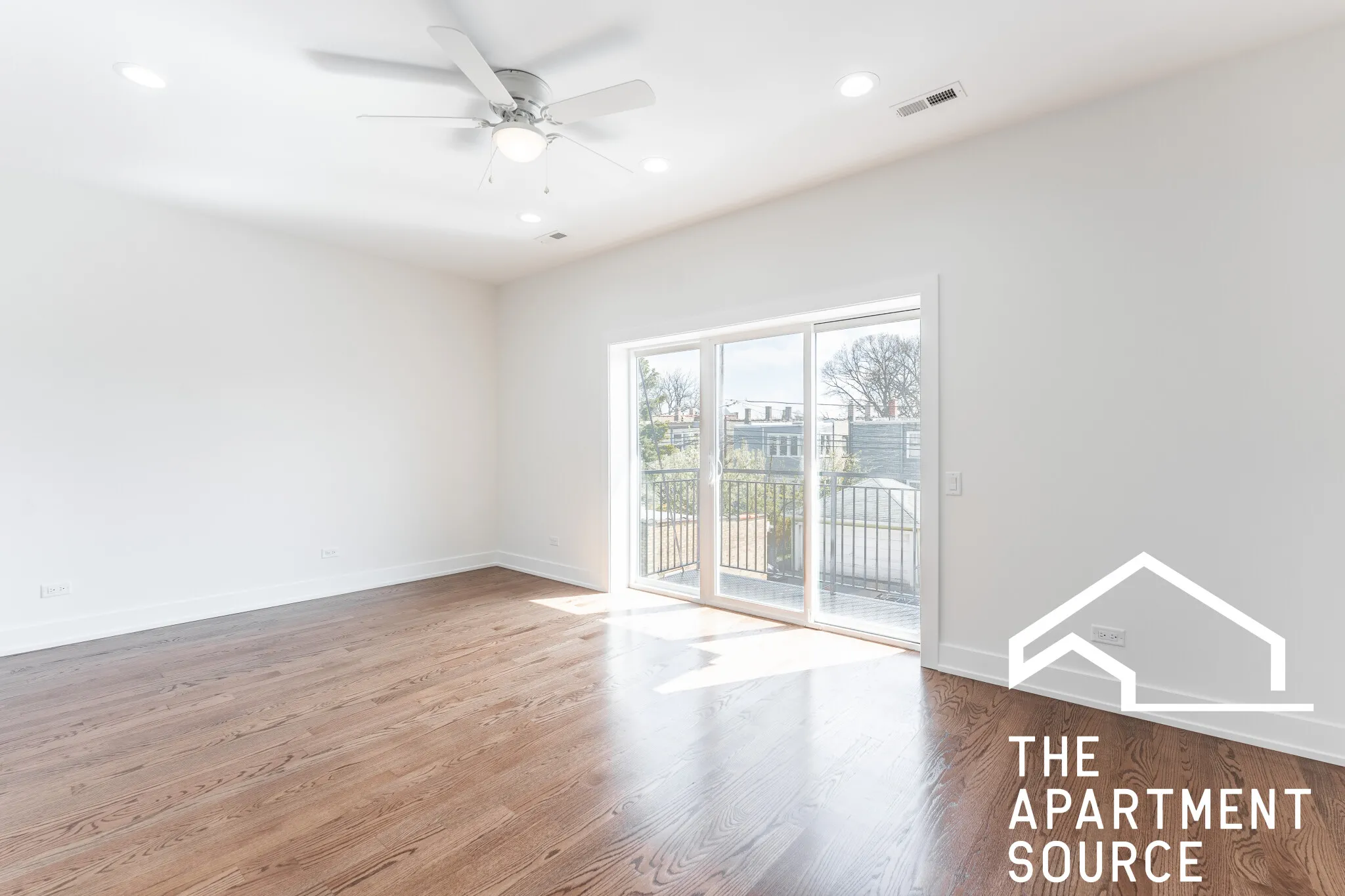 3329 N AVERS AVE 60618-unit#2S-Chicago-IL