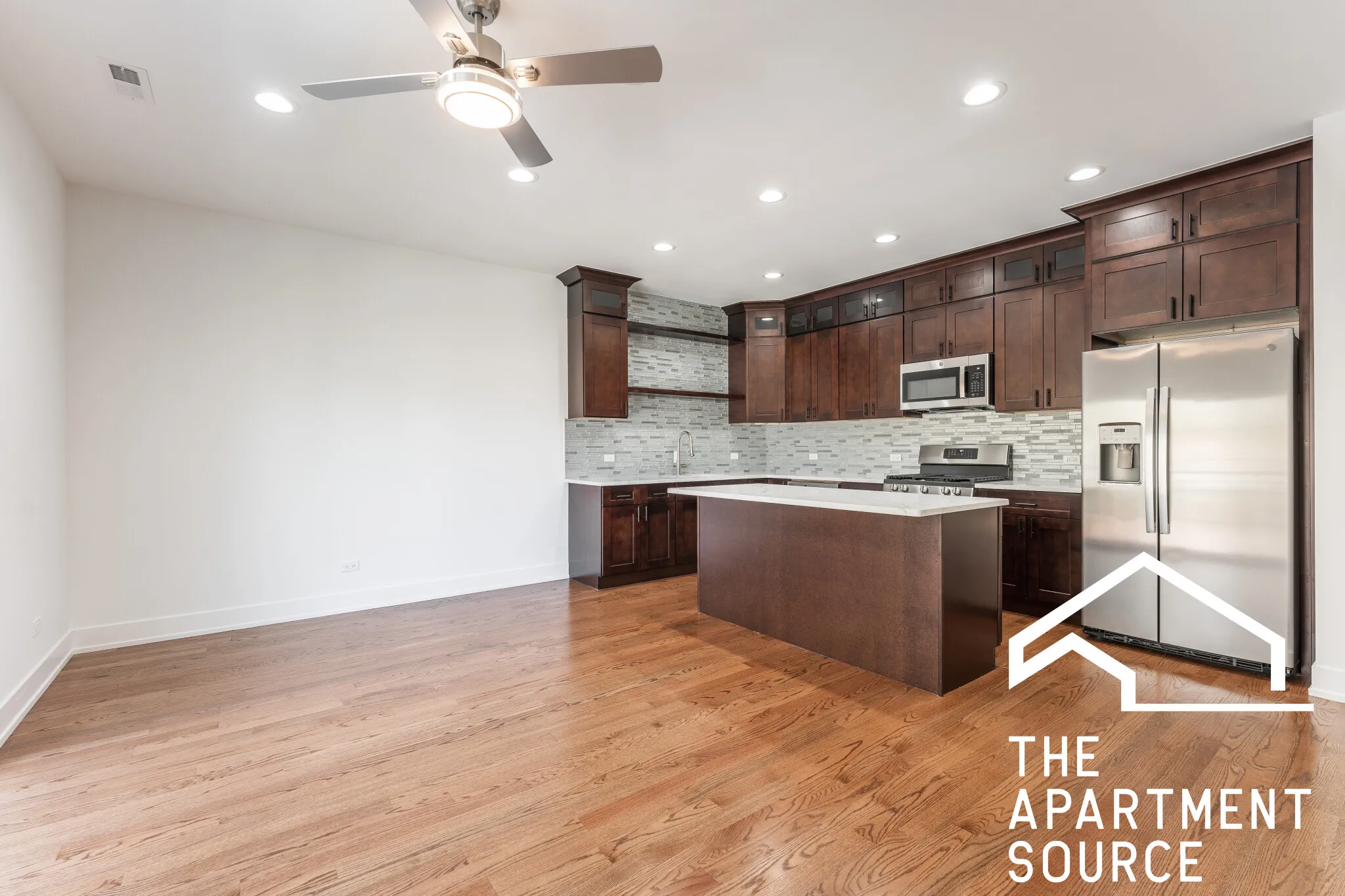 3329 N AVERS AVE 60618-unit#2S-Chicago-IL