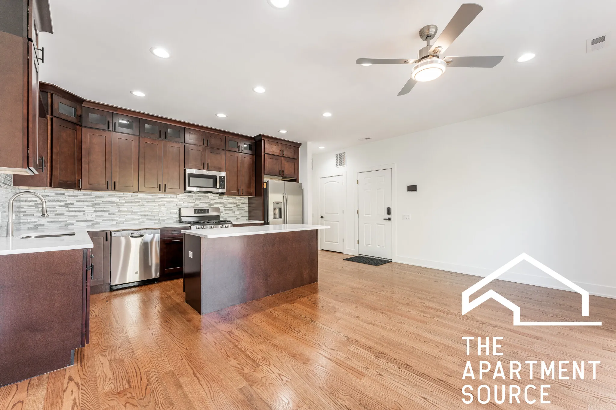 3329 N AVERS AVE 60618-unit#2S-Chicago-IL