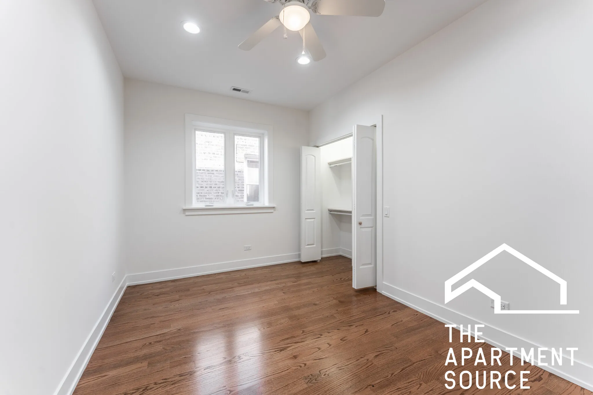 3329 N AVERS AVE 60618-unit#2S-Chicago-IL