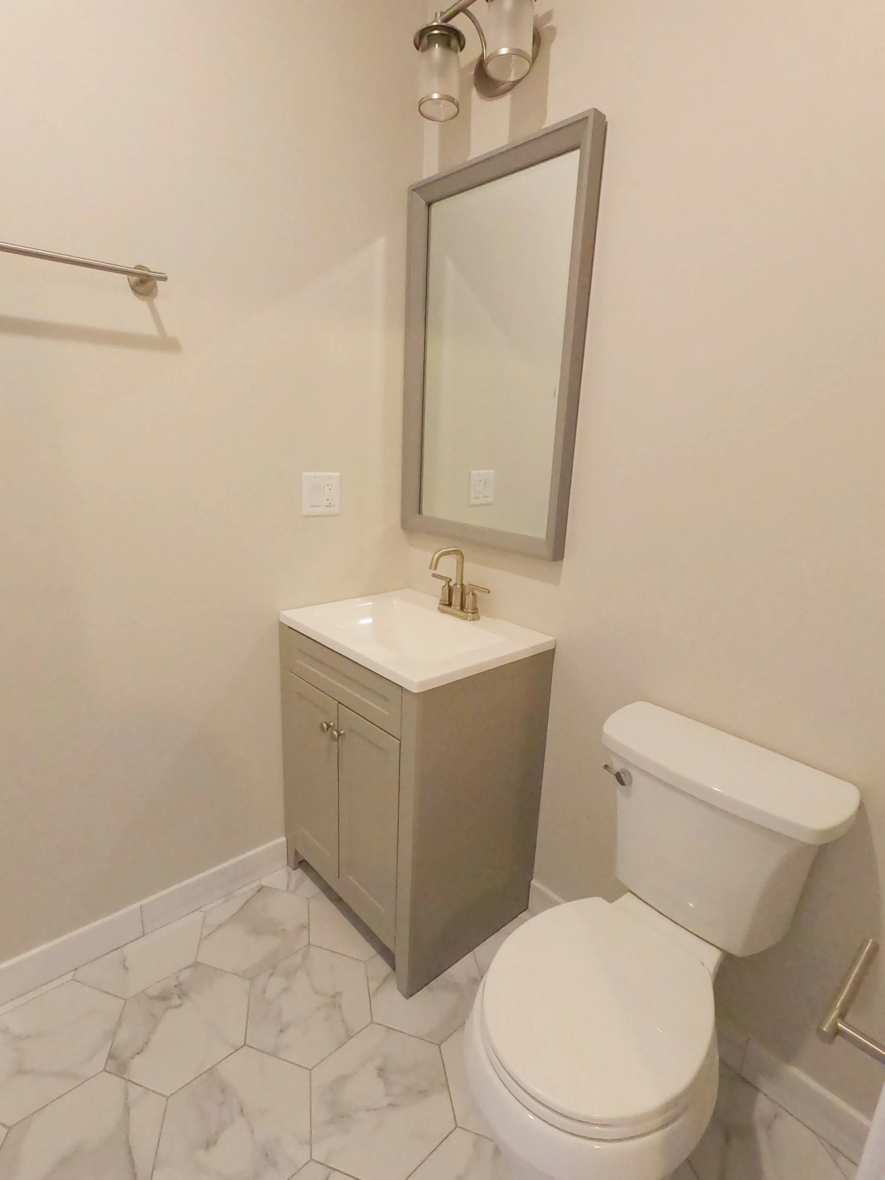 3914 N HERMITAGE AVE 60613-unit#2-Chicago-IL