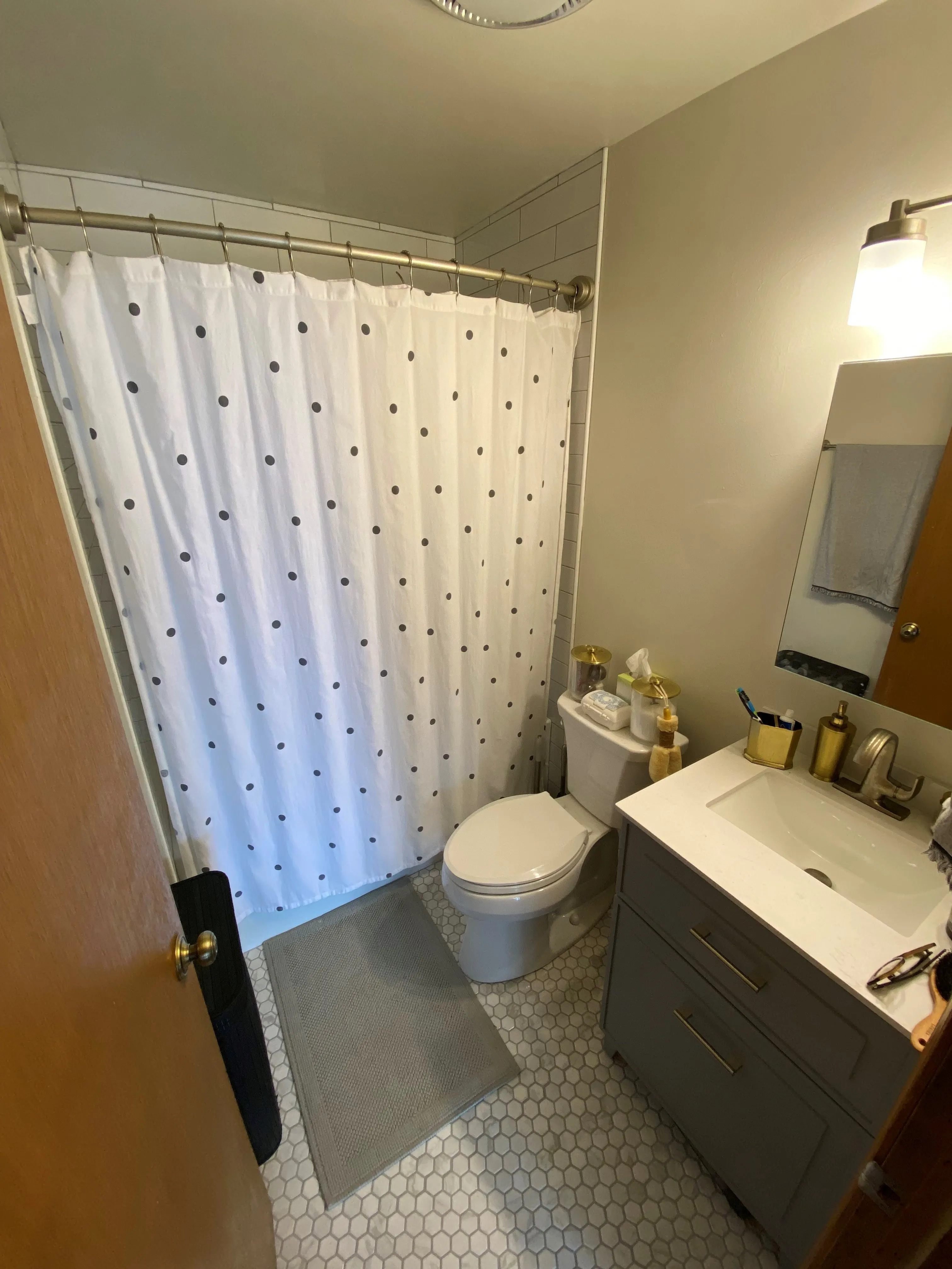 1160 W GRAND AVE 60642-unit#002R-Chicago-IL