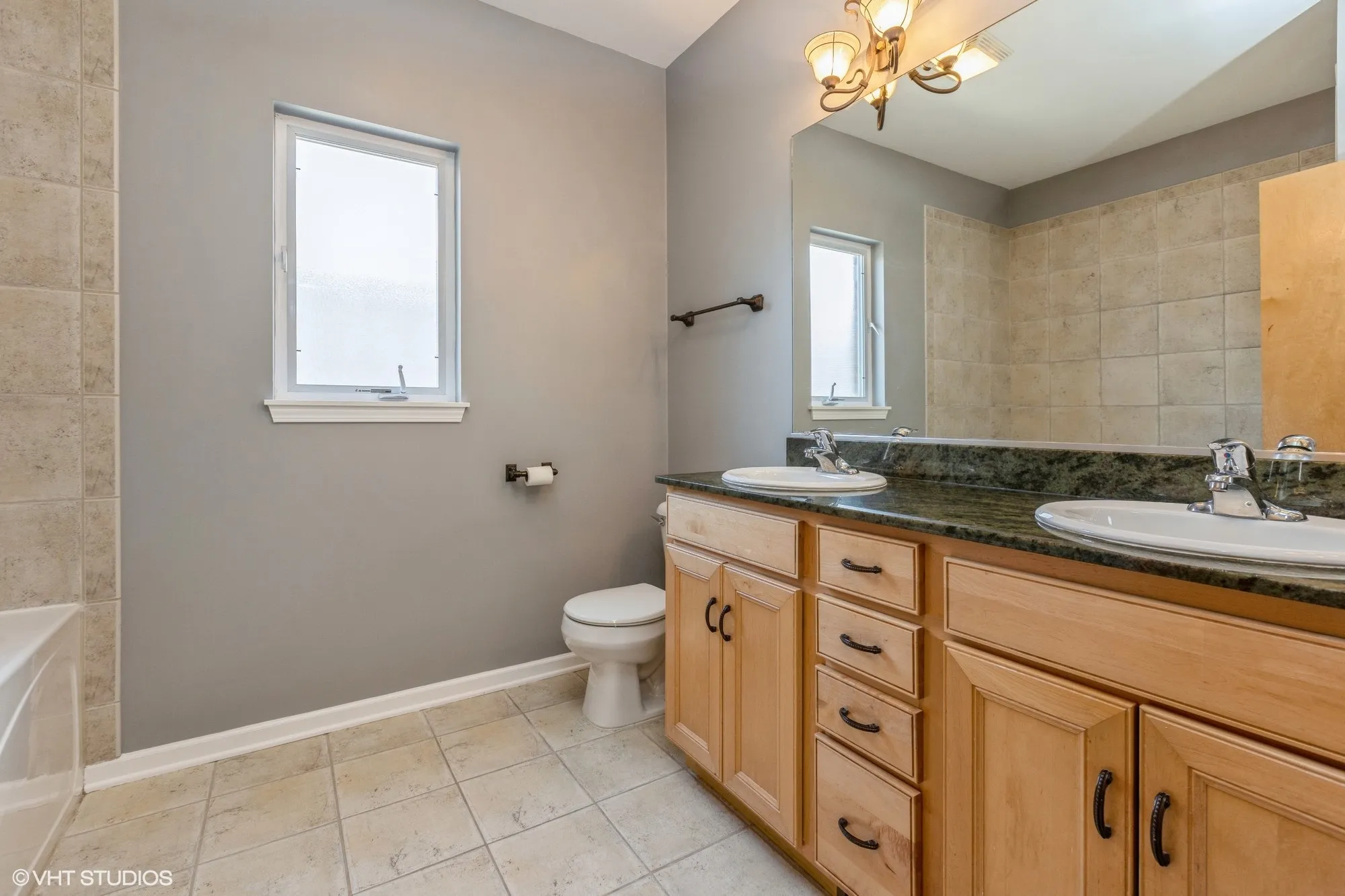 3238 N KBOURN AVE 60641-unit#TH-14-Chicago-IL