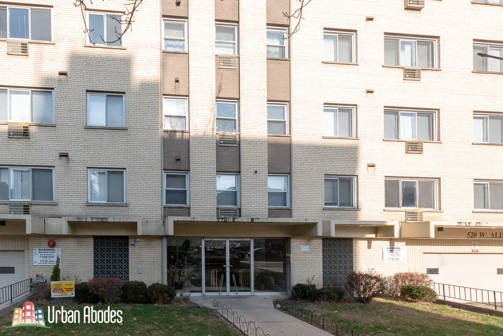 520 W ALDINE AVE 60657-unit#306-Chicago-IL